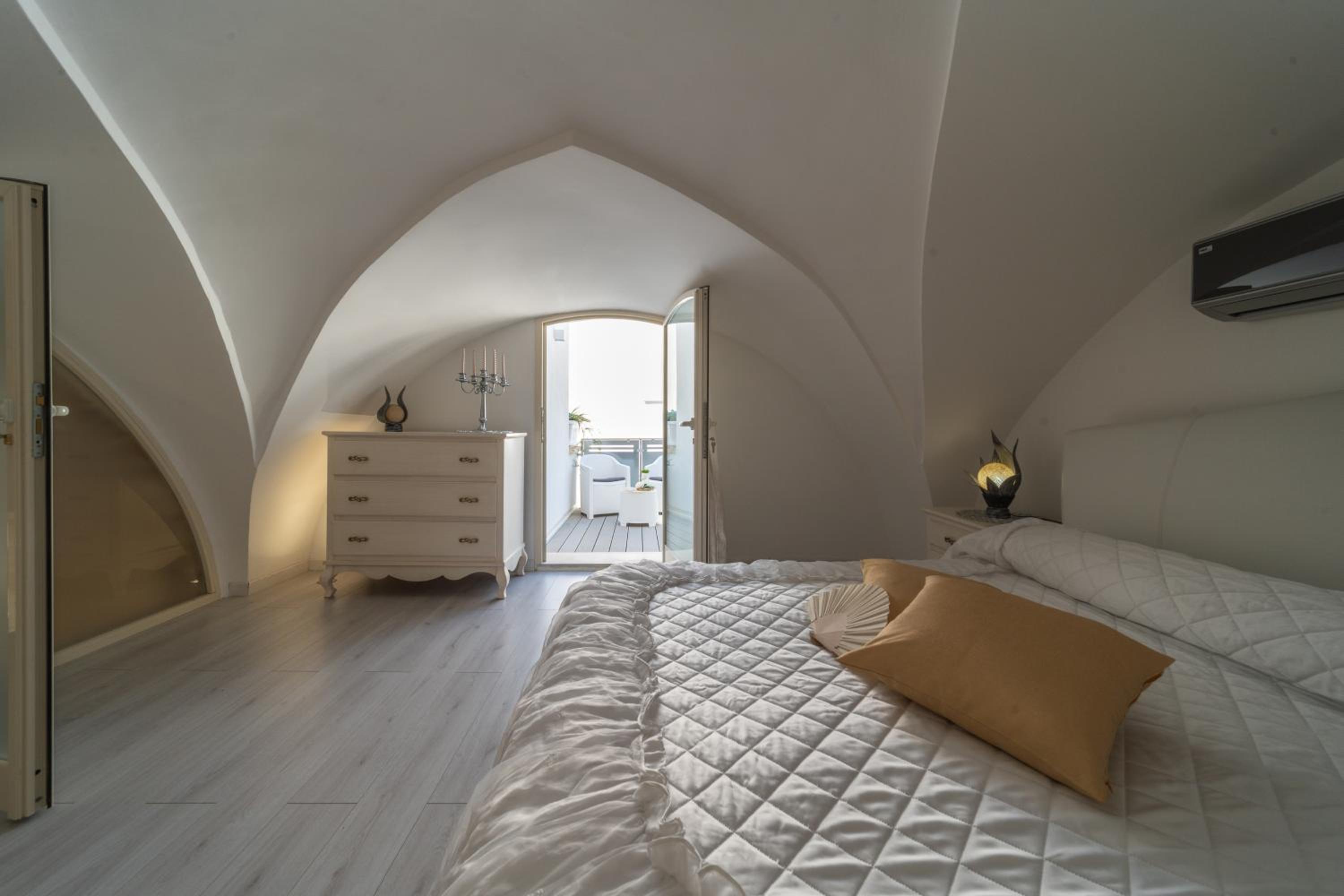 Double Room with Balcony photo 2