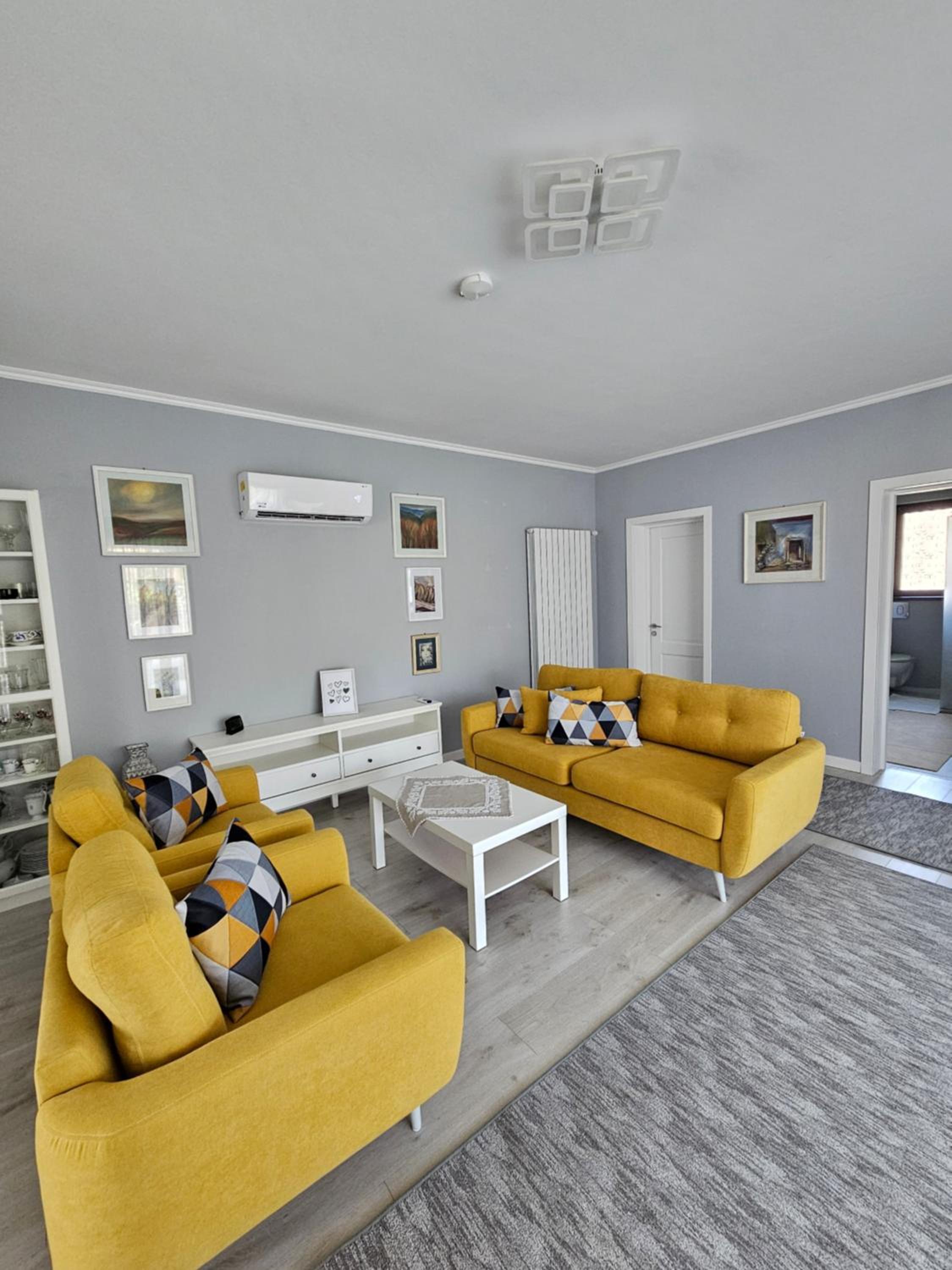 Two-Bedroom House photo 3