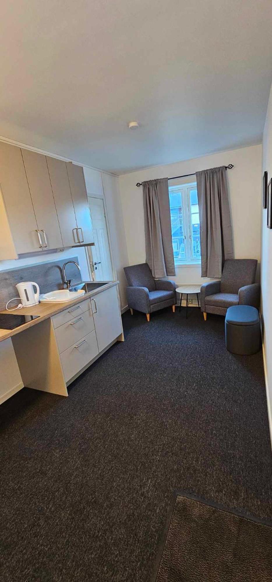One-Bedroom Apartment with Terrace - Photo 1
