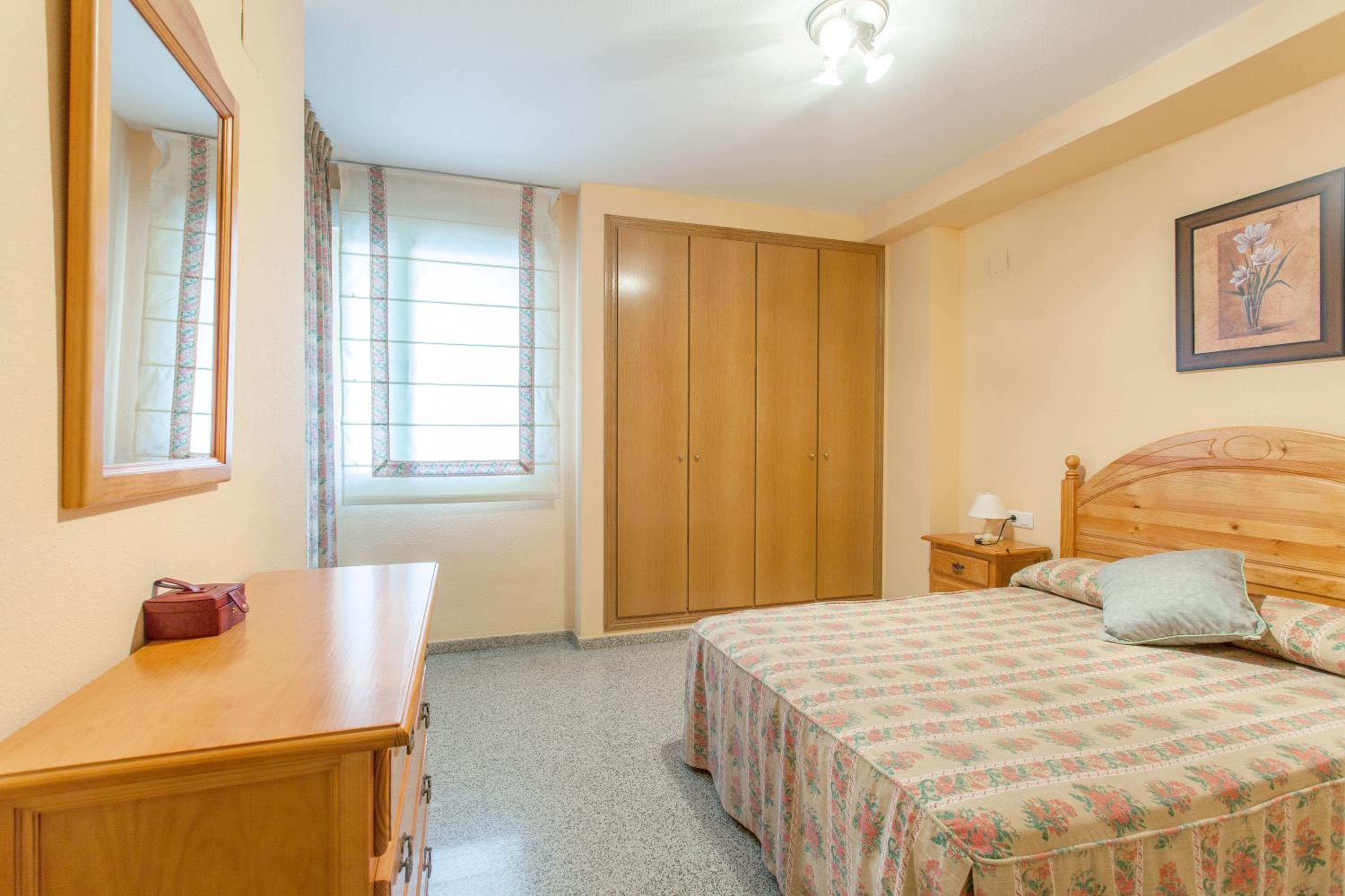Apartamento con vista a la piscina