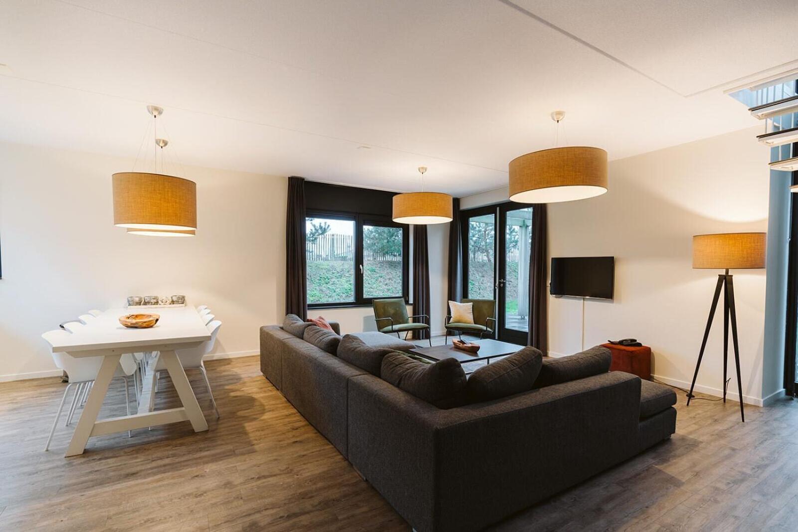 Villa photo 3