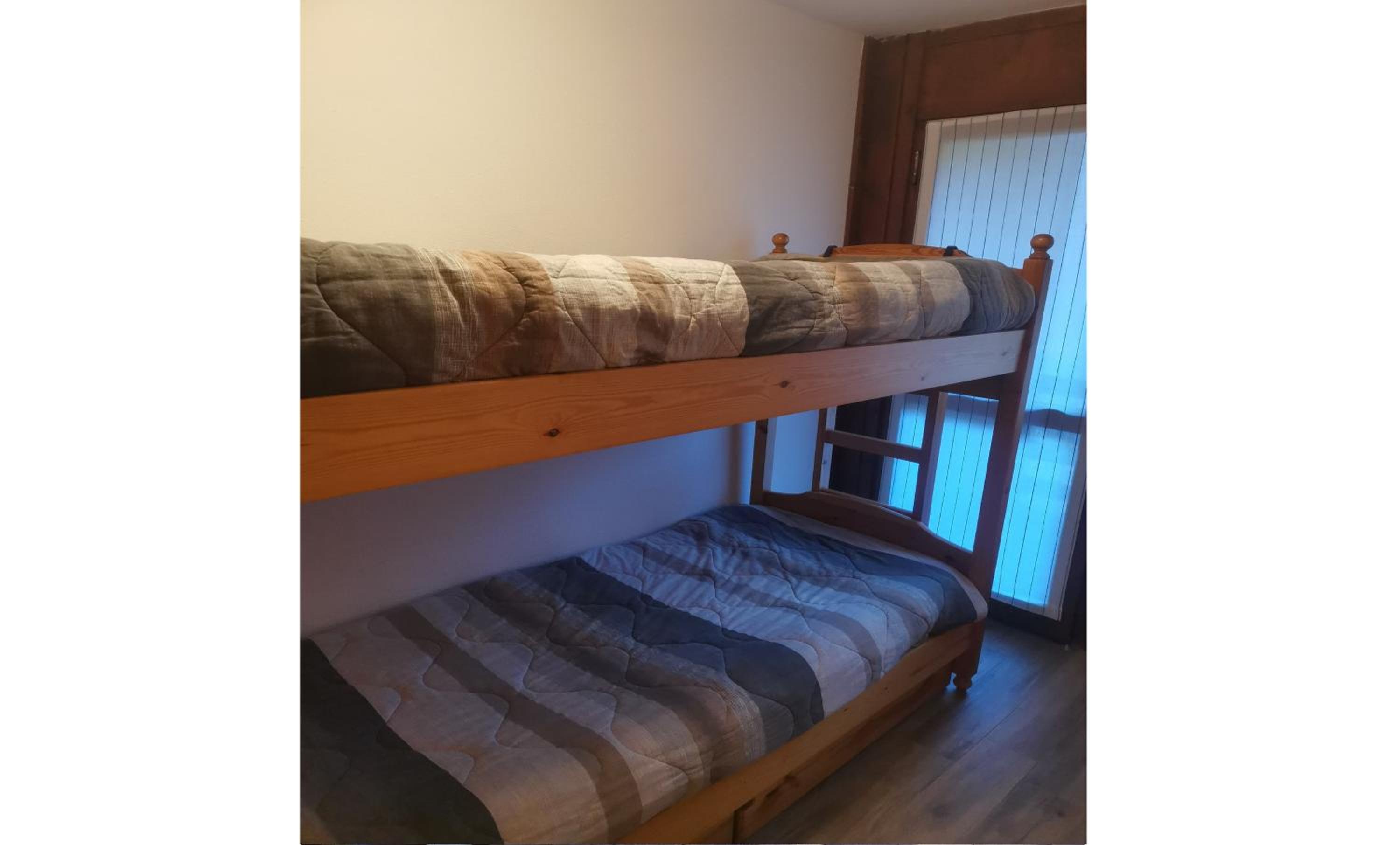 One-Bedroom Apartment photo 2