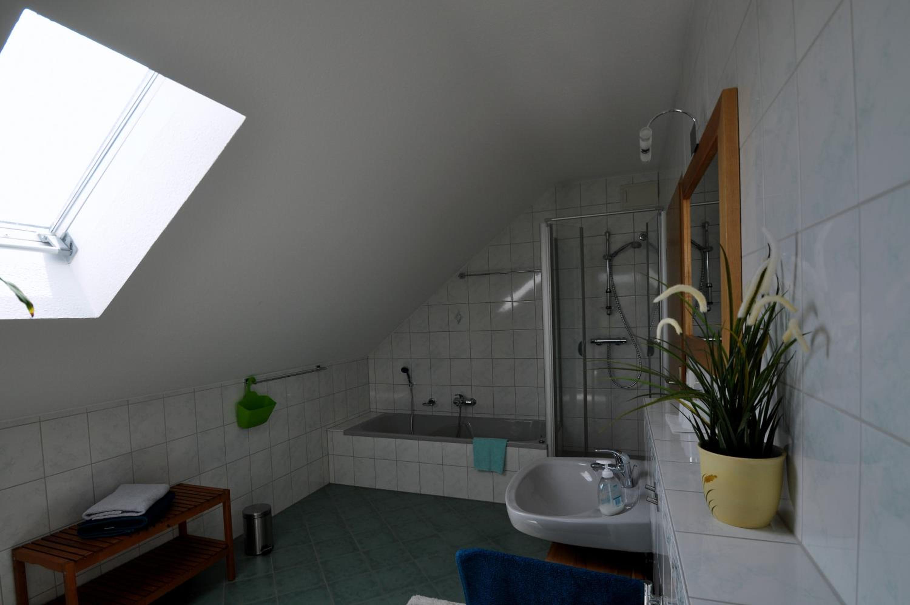 Two-Bedroom Deluxe Apartment with Garden View photo 2