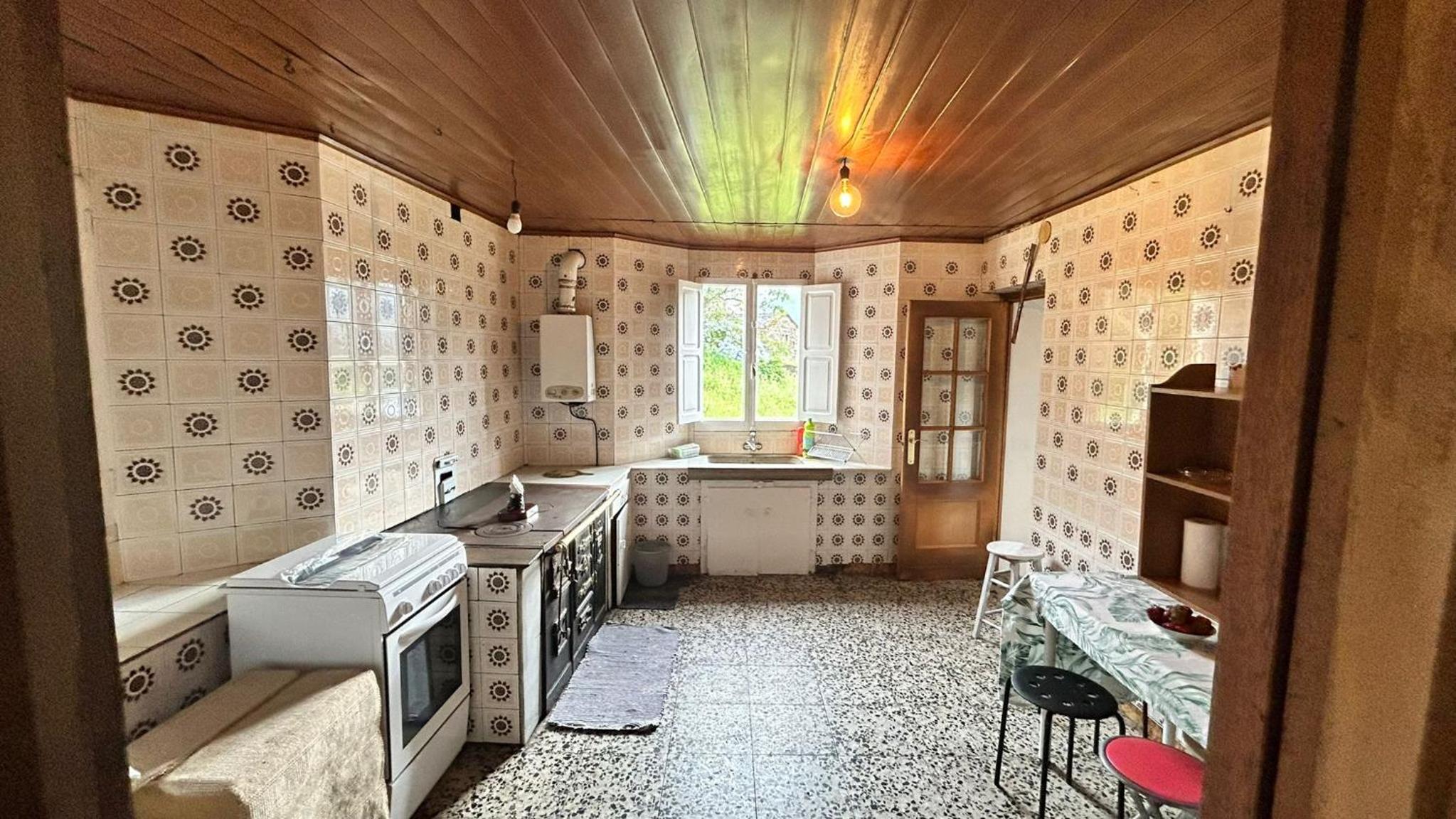 Three-Bedroom House photo 2