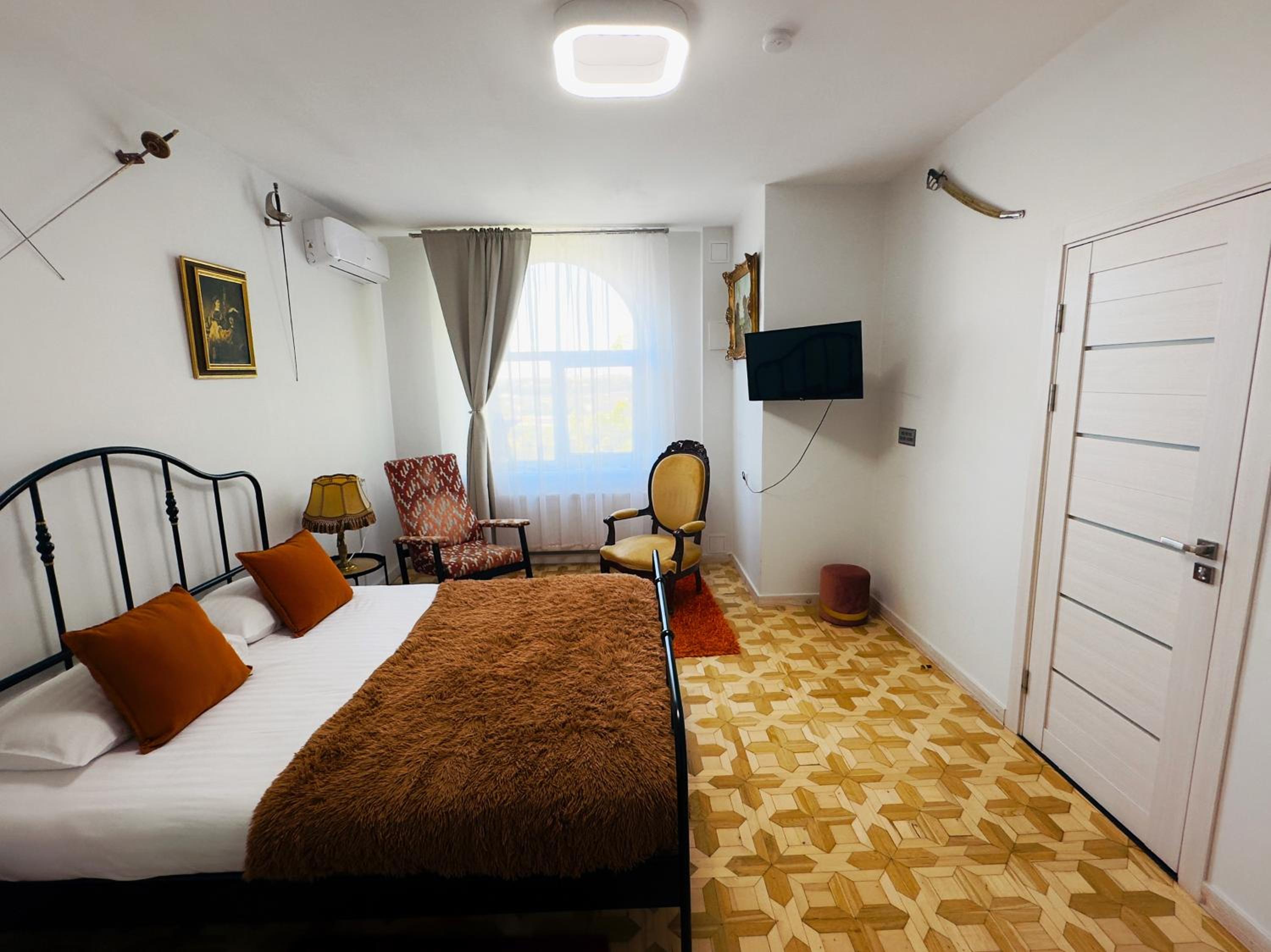 Deluxe Double Room - Pirates Of The Caribbean - Photo 4