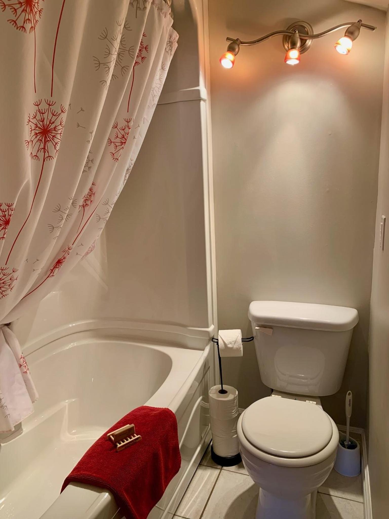 Twin Room with Bath photo 3