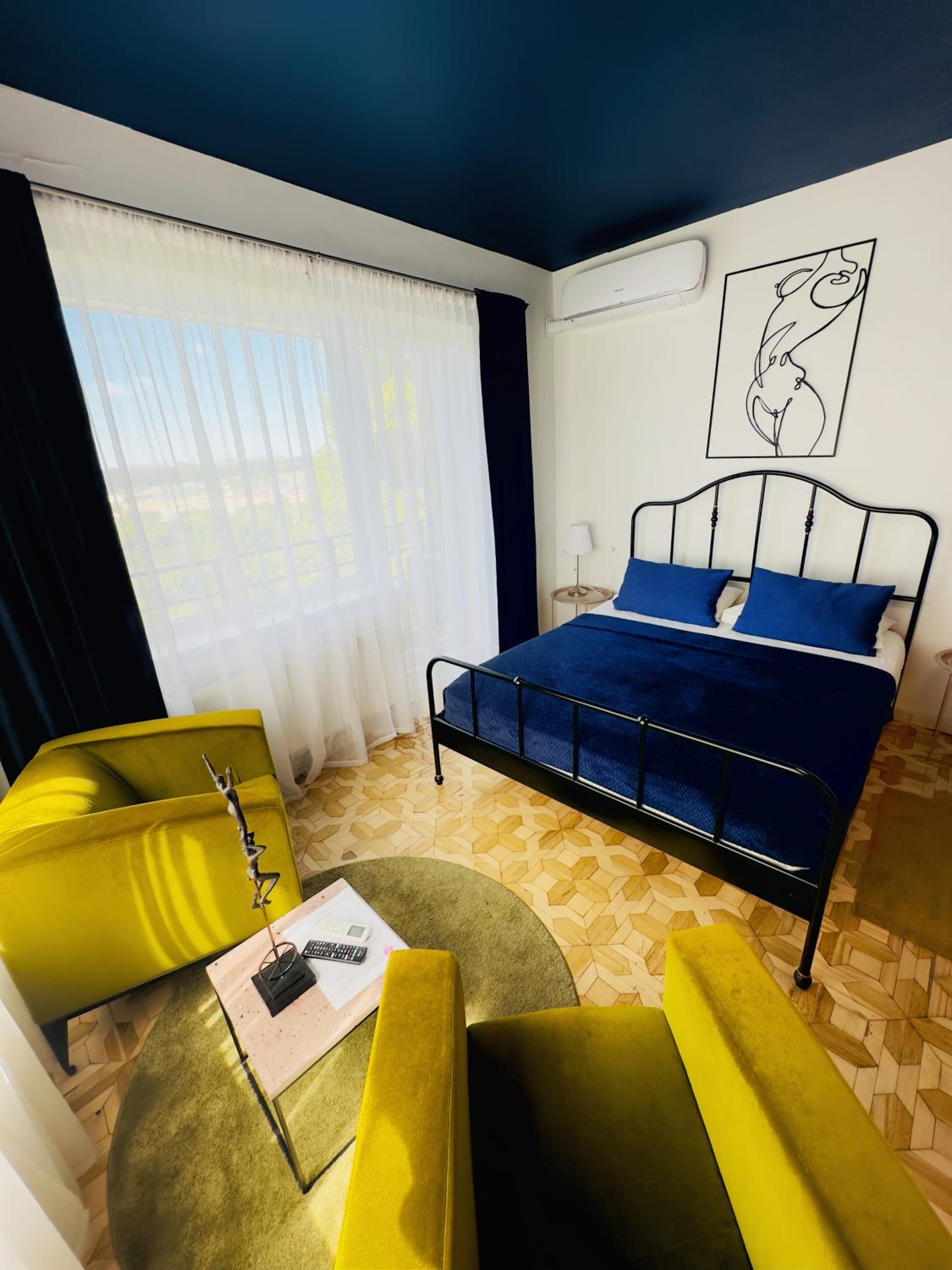 Deluxe Double Room - First Night - Photo 6