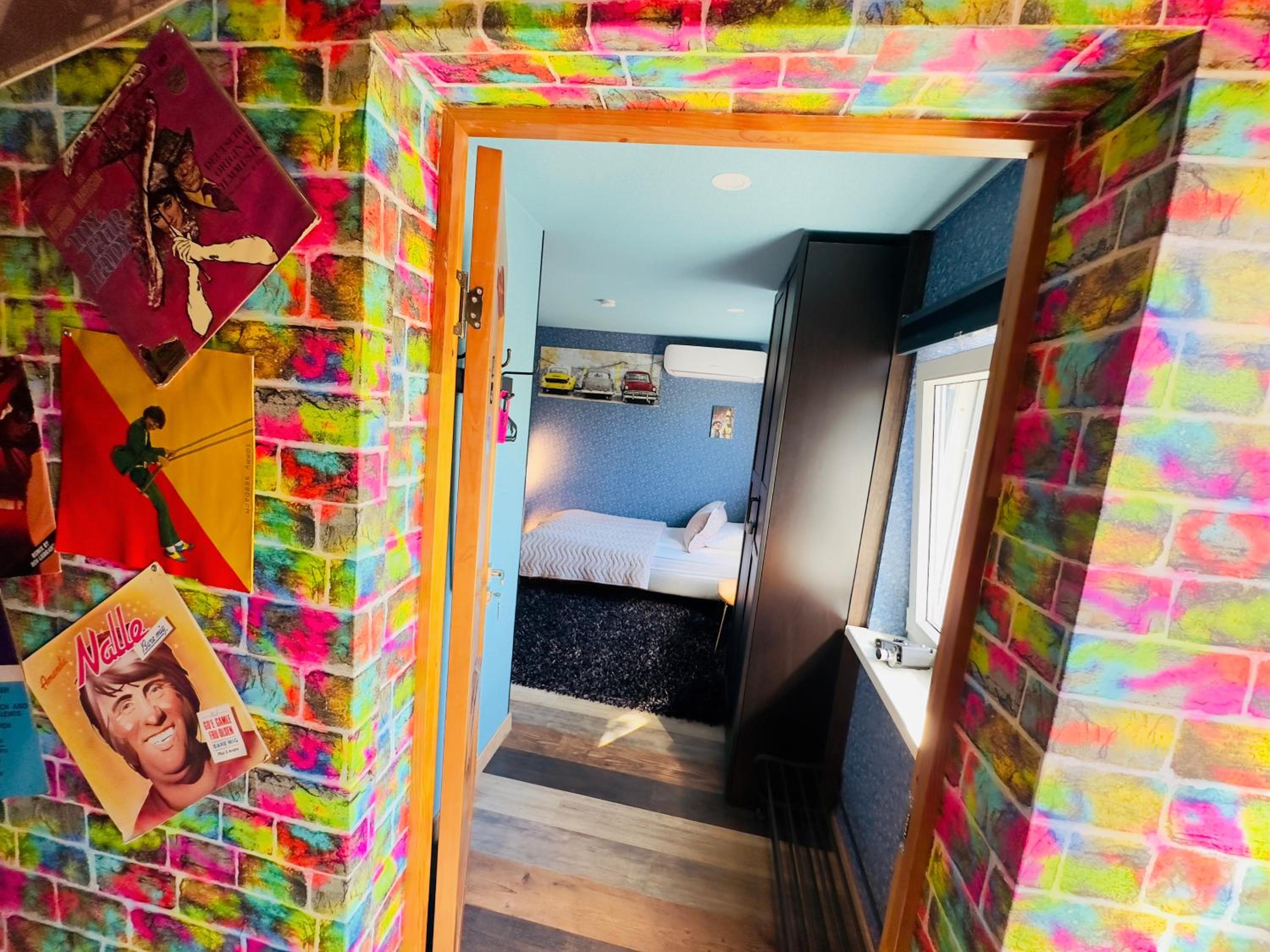 Economy Twin Room – Happy Ending - Photo 2