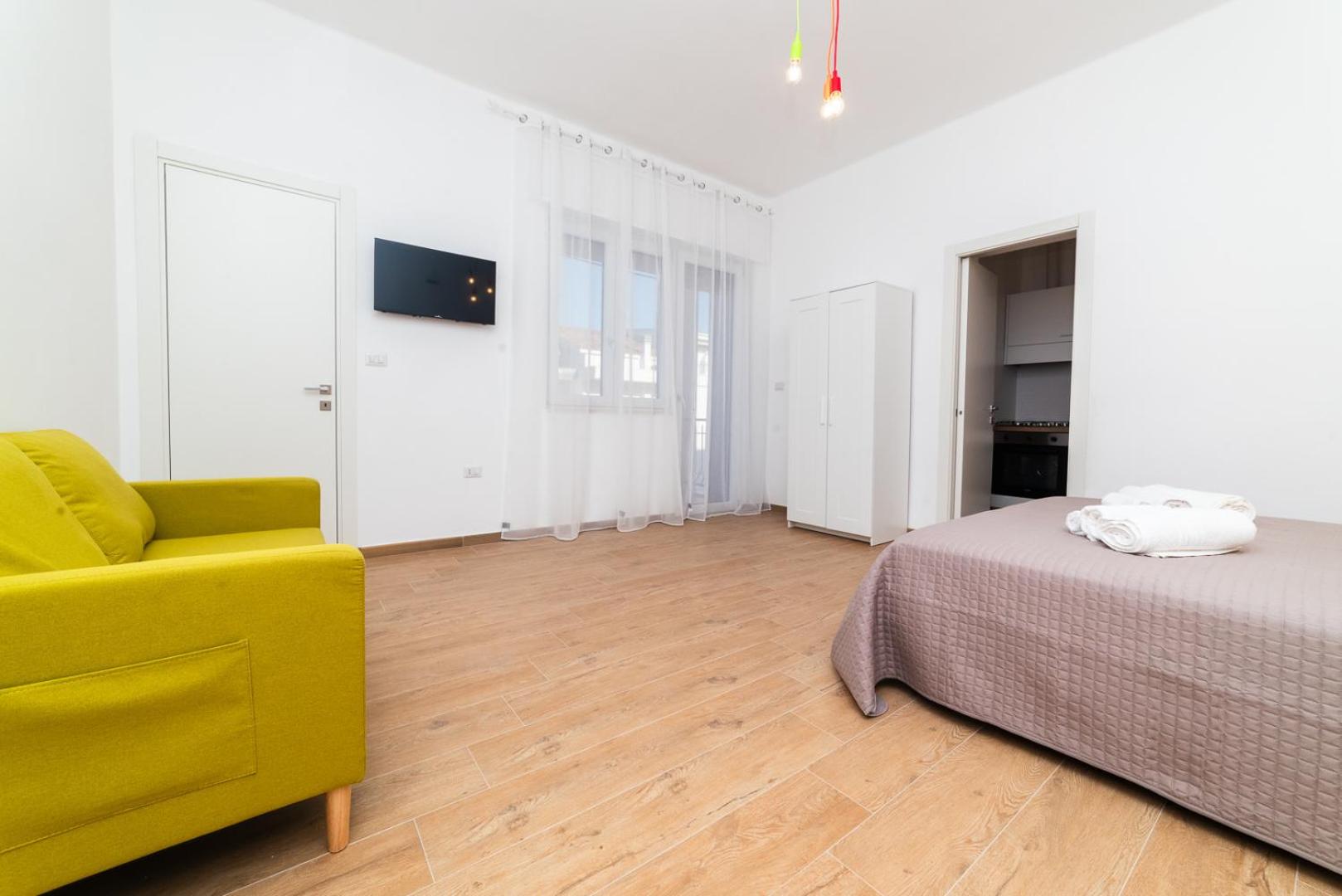One-Bedroom House photo 2