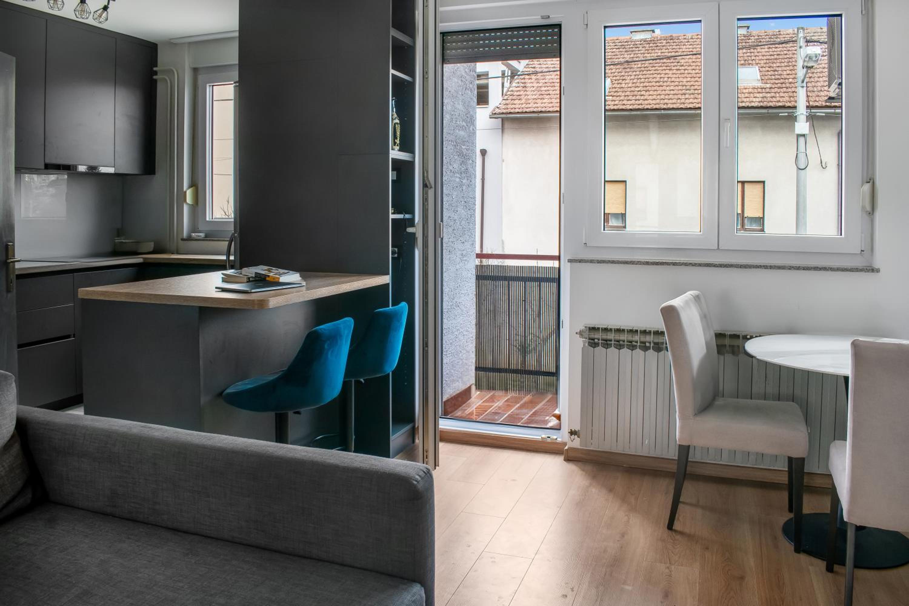 One-Bedroom Apartment