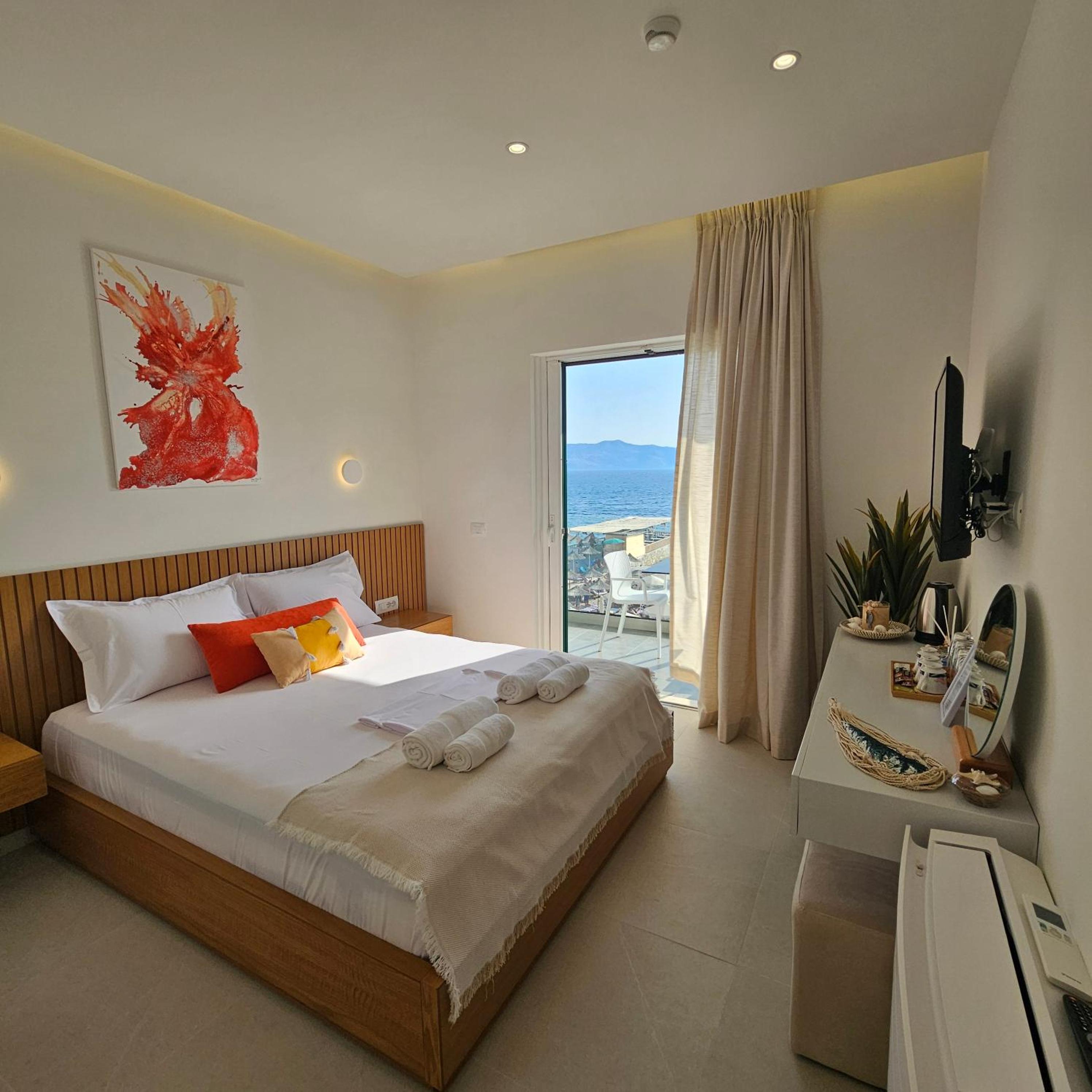 Deluxe Triple Room with Sea View
