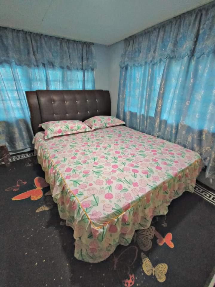 Two-Bedroom House photo 2