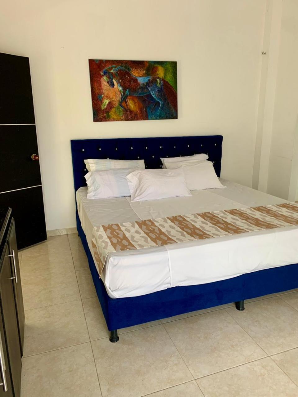 Deluxe Double Room With Bath photo 2