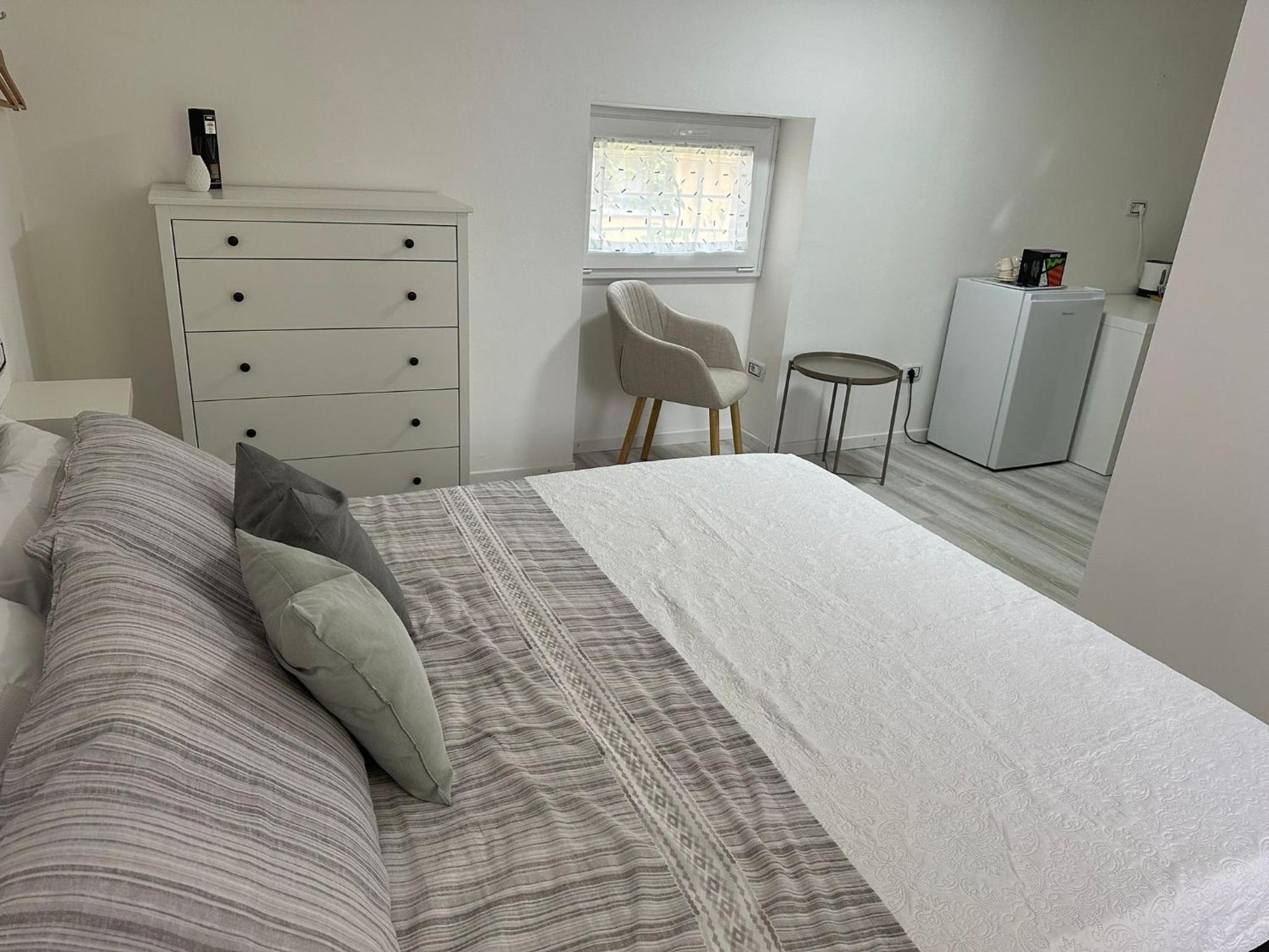 Double Room with Private Bathroom photo 1