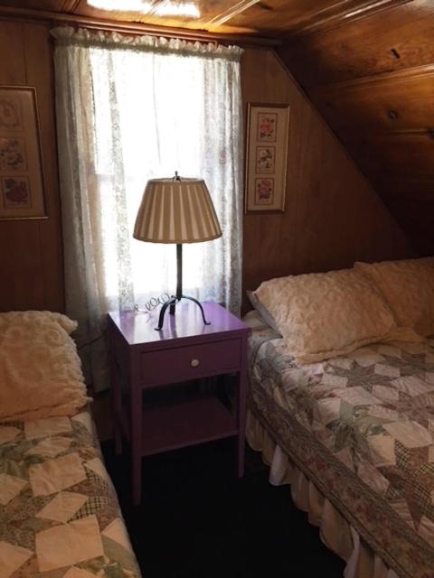 Large Twin Room photo 1