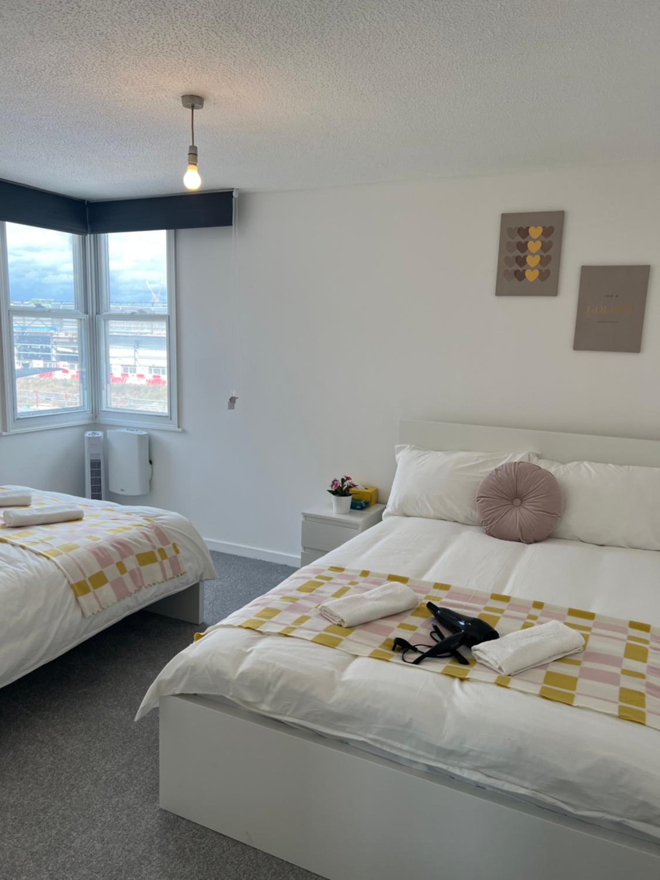 Two-Bedroom Apartment with Balcony photo 1