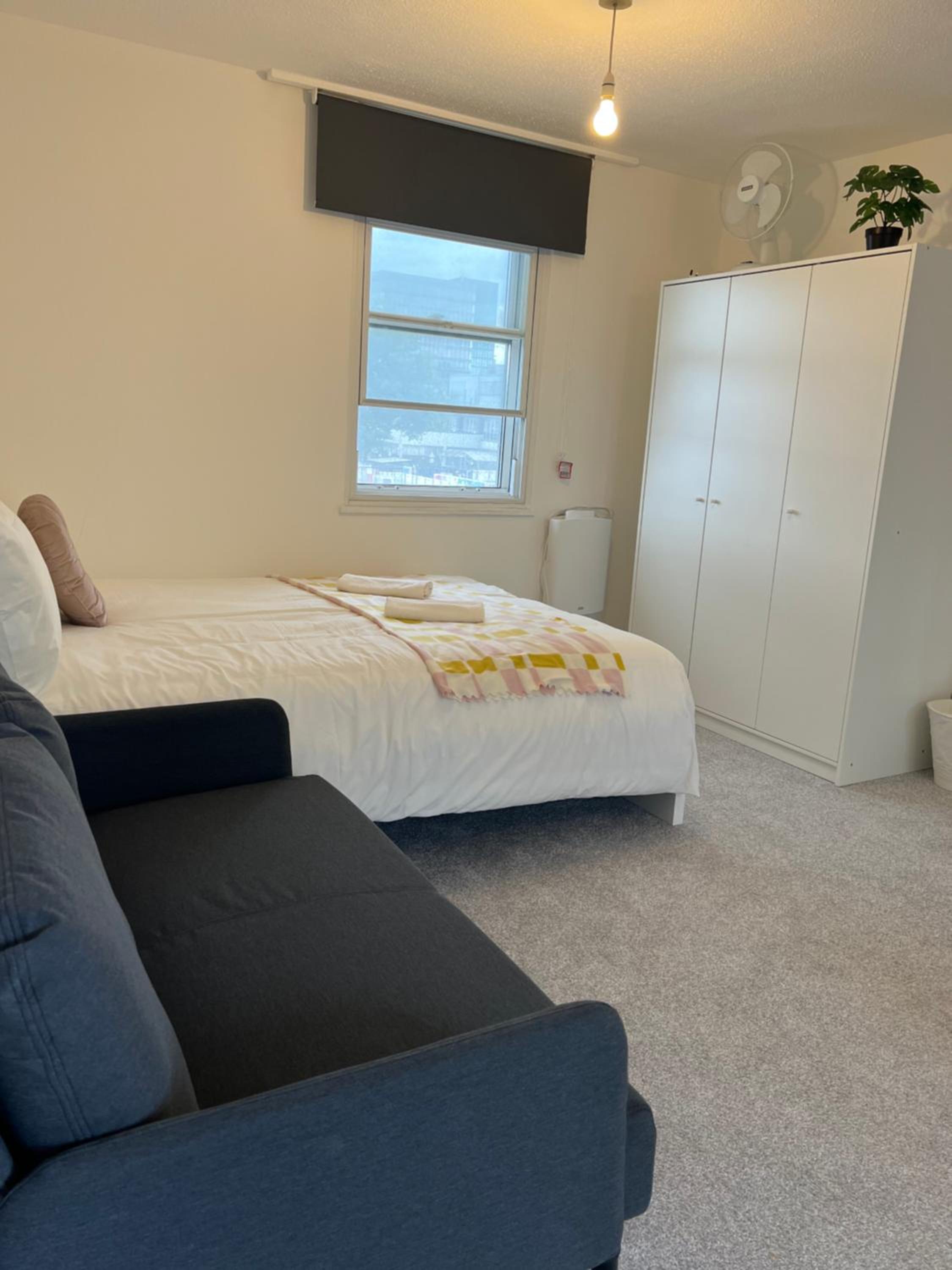 Two-Bedroom Apartment with Balcony photo 2
