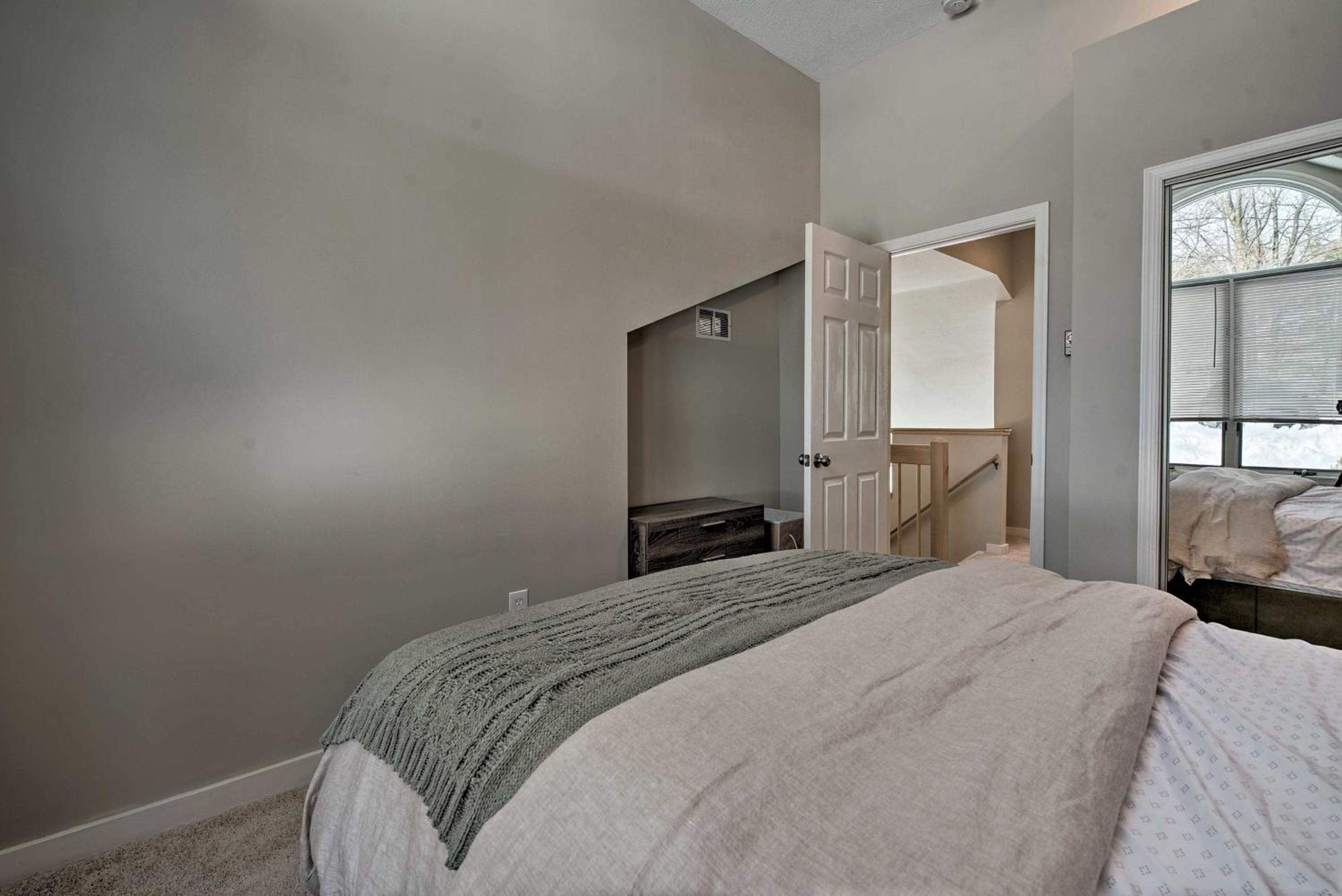 Three-Bedroom House photo 1