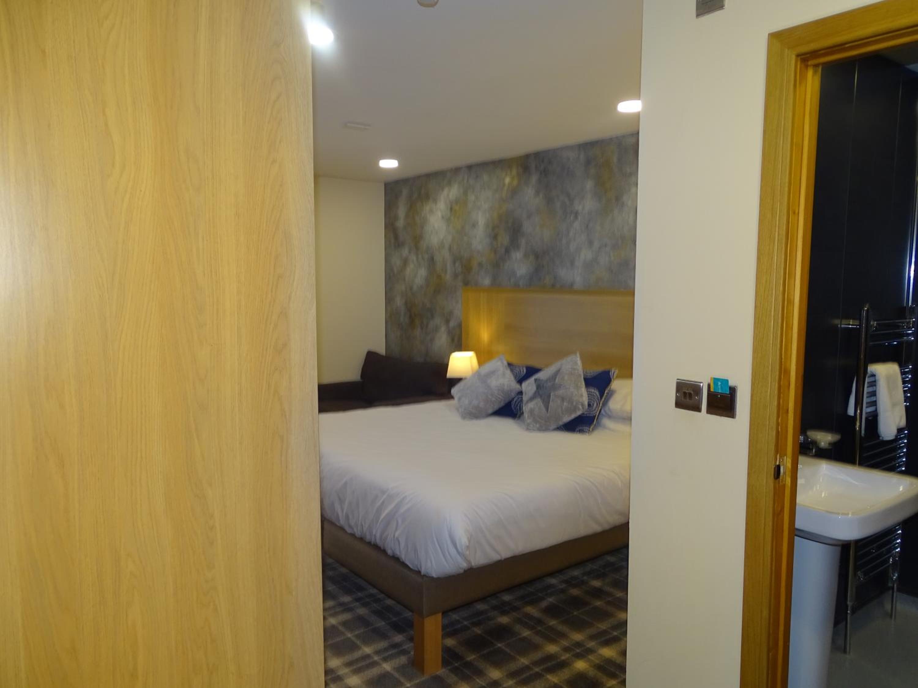 Superior Double or Twin Room with Terrace