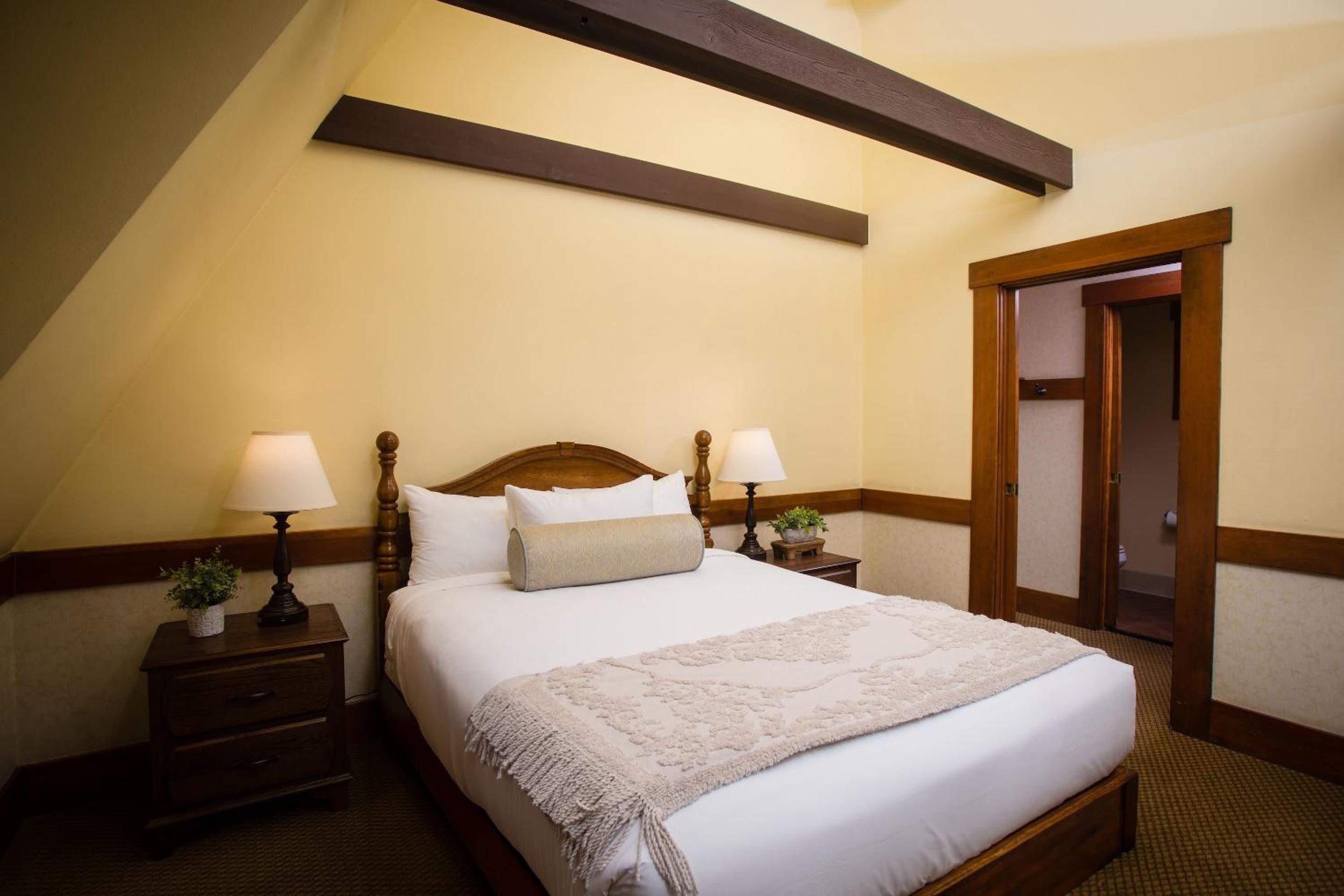 UCLA Lake Arrowhead Lodge, 사진 8