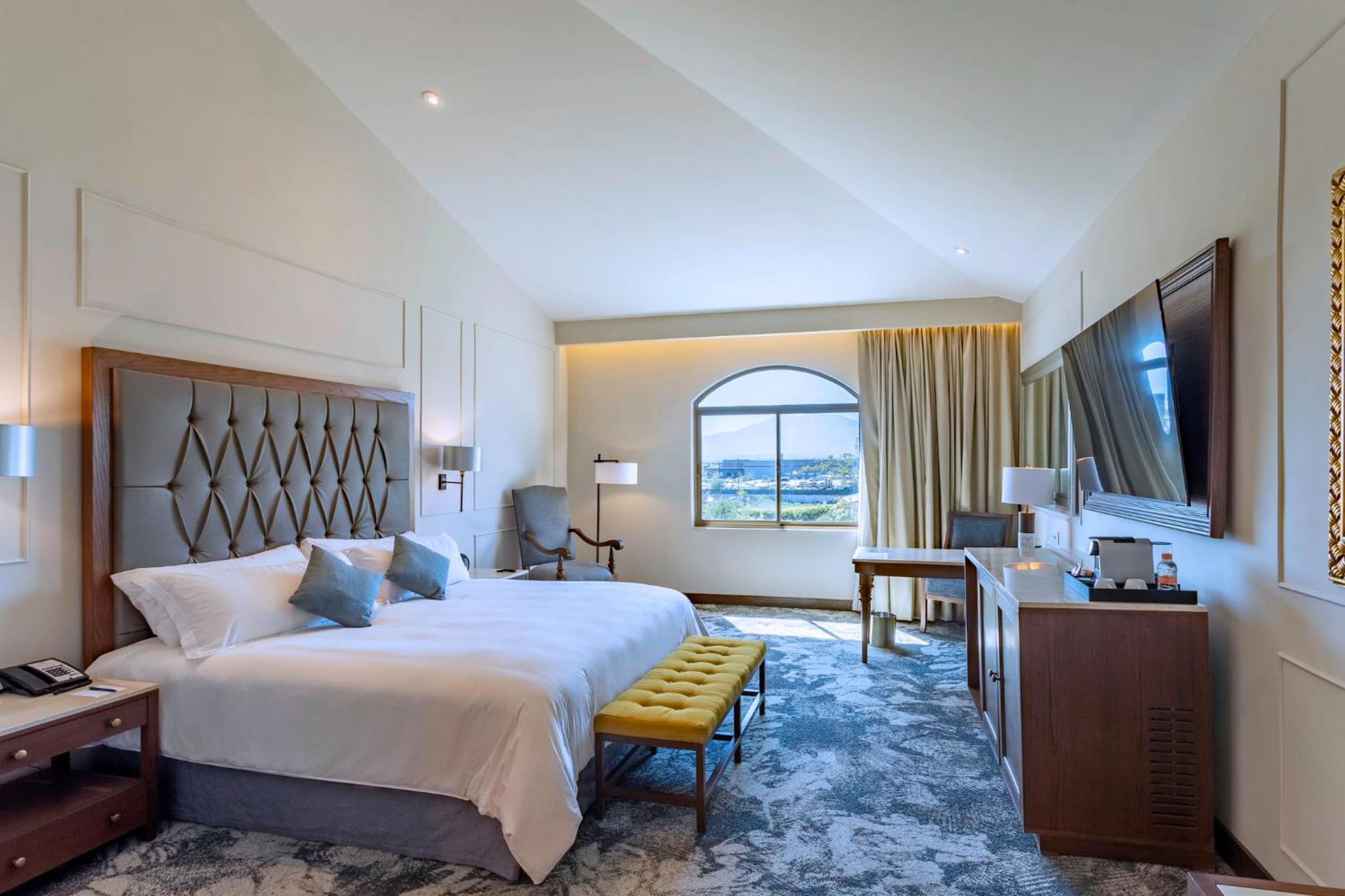 Master Suite Superior King