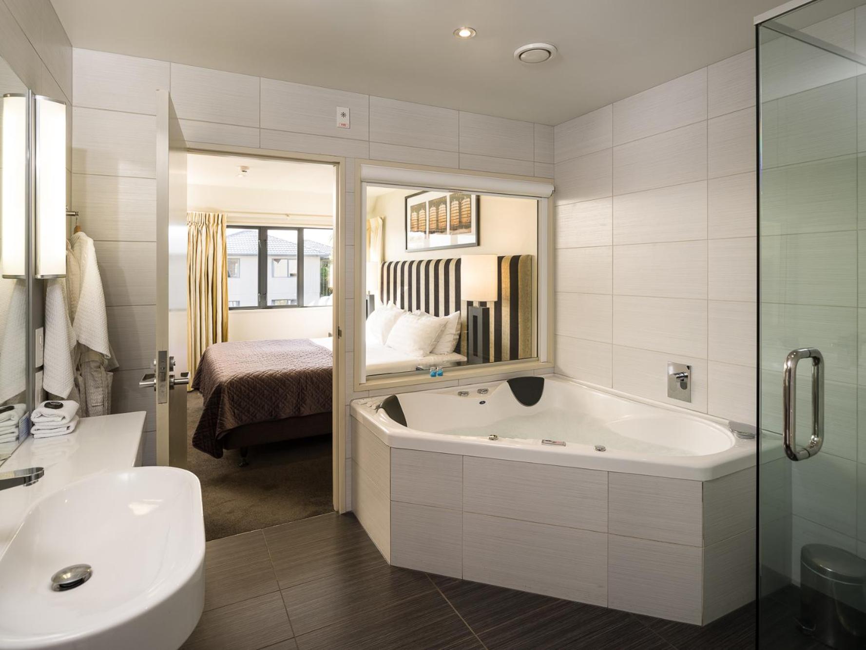  Superior One-Bedroom Apartment with Balcony photo 3