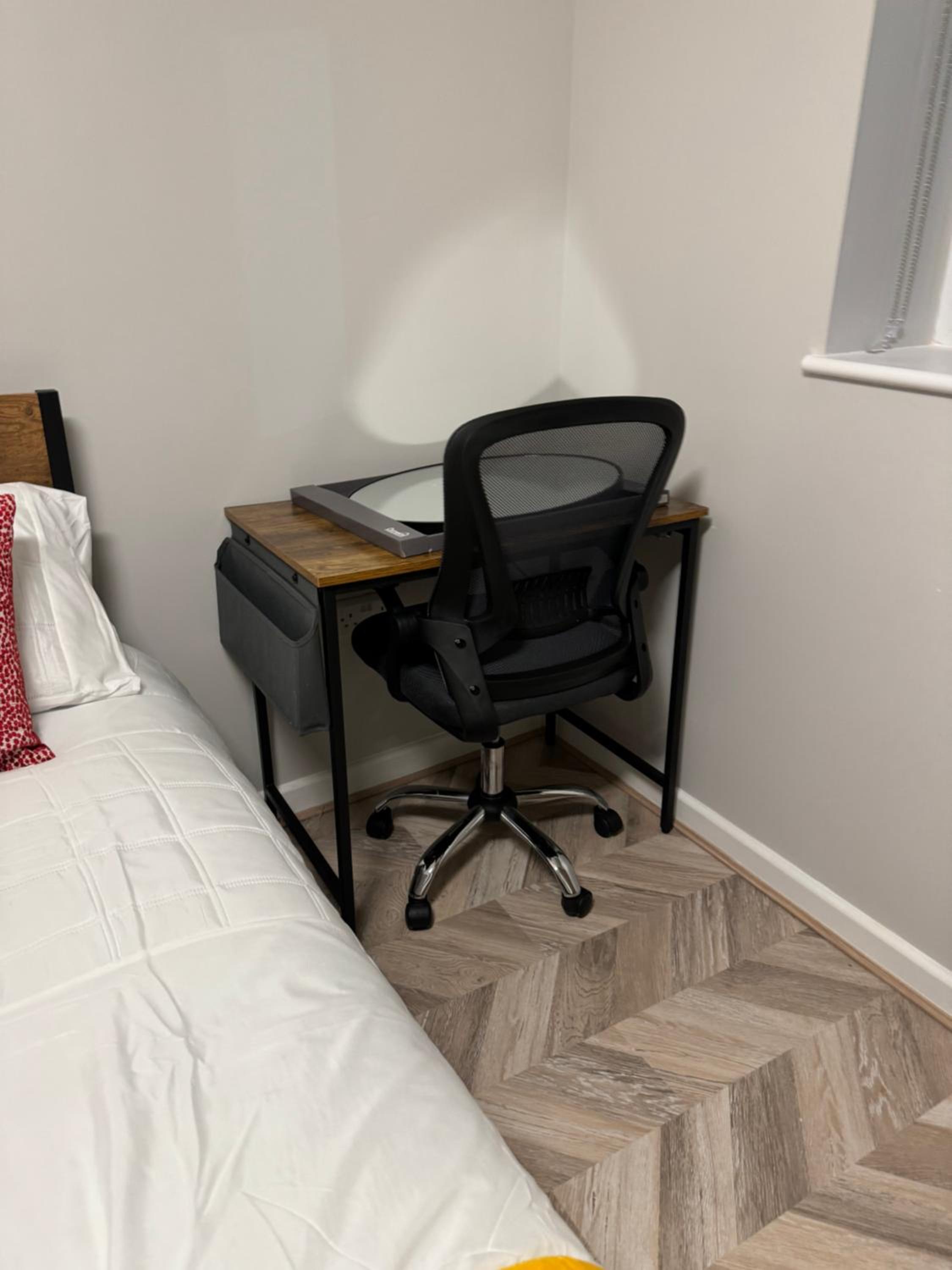 One-Bedroom Apartment photo 3