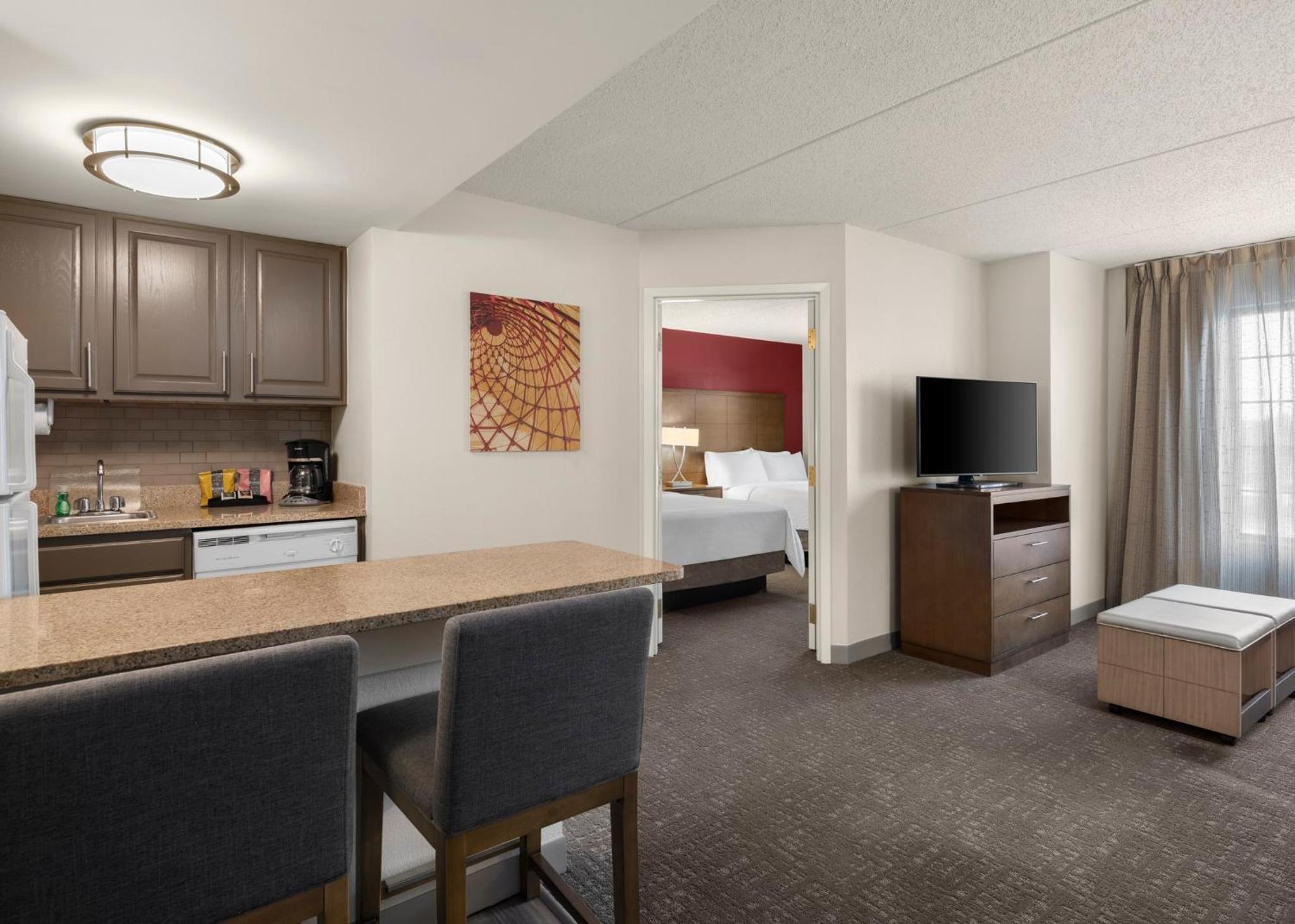 Room with Two Beds - Hearing Accessible - Non-Smoking