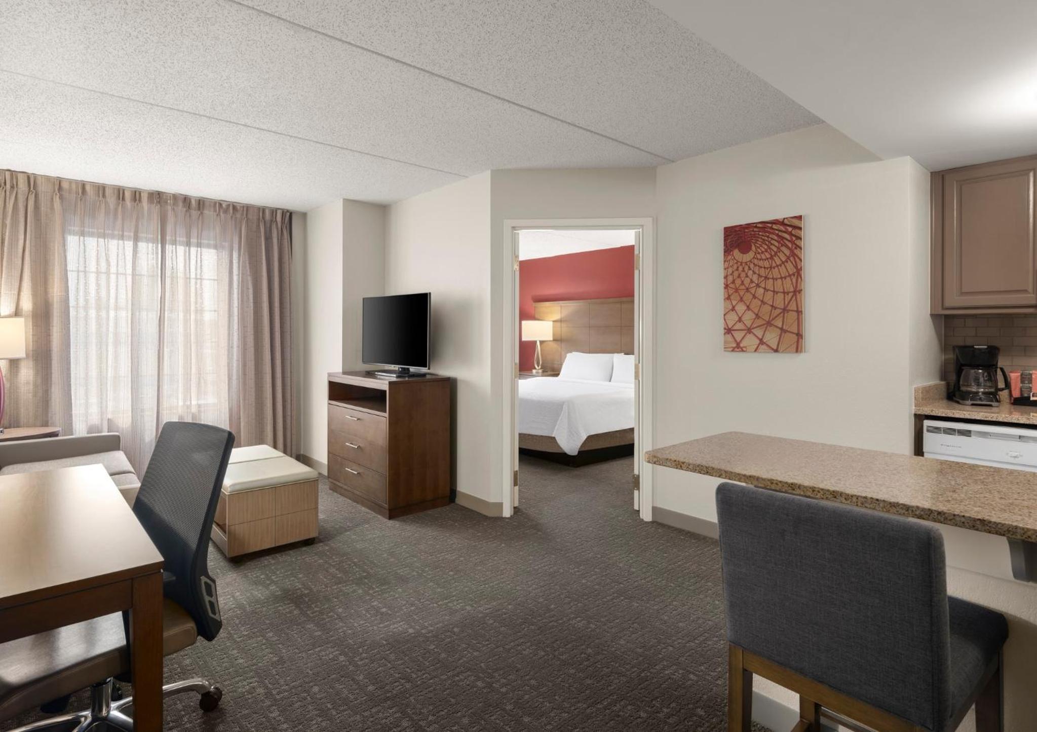 One-Bedroom King Suite with Tub - Mobility/Communications Accessible - Photo 1