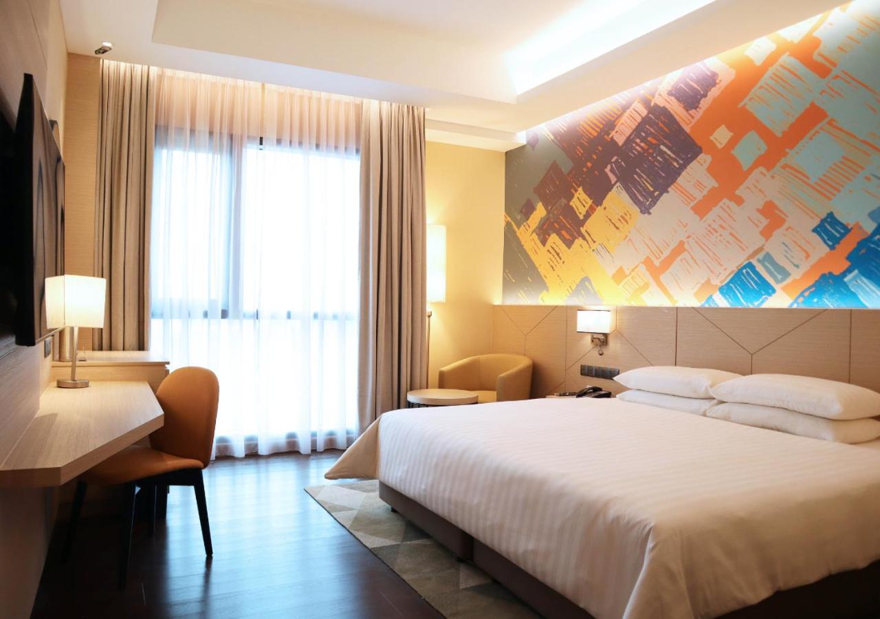 Deluxe Room - Photo 2