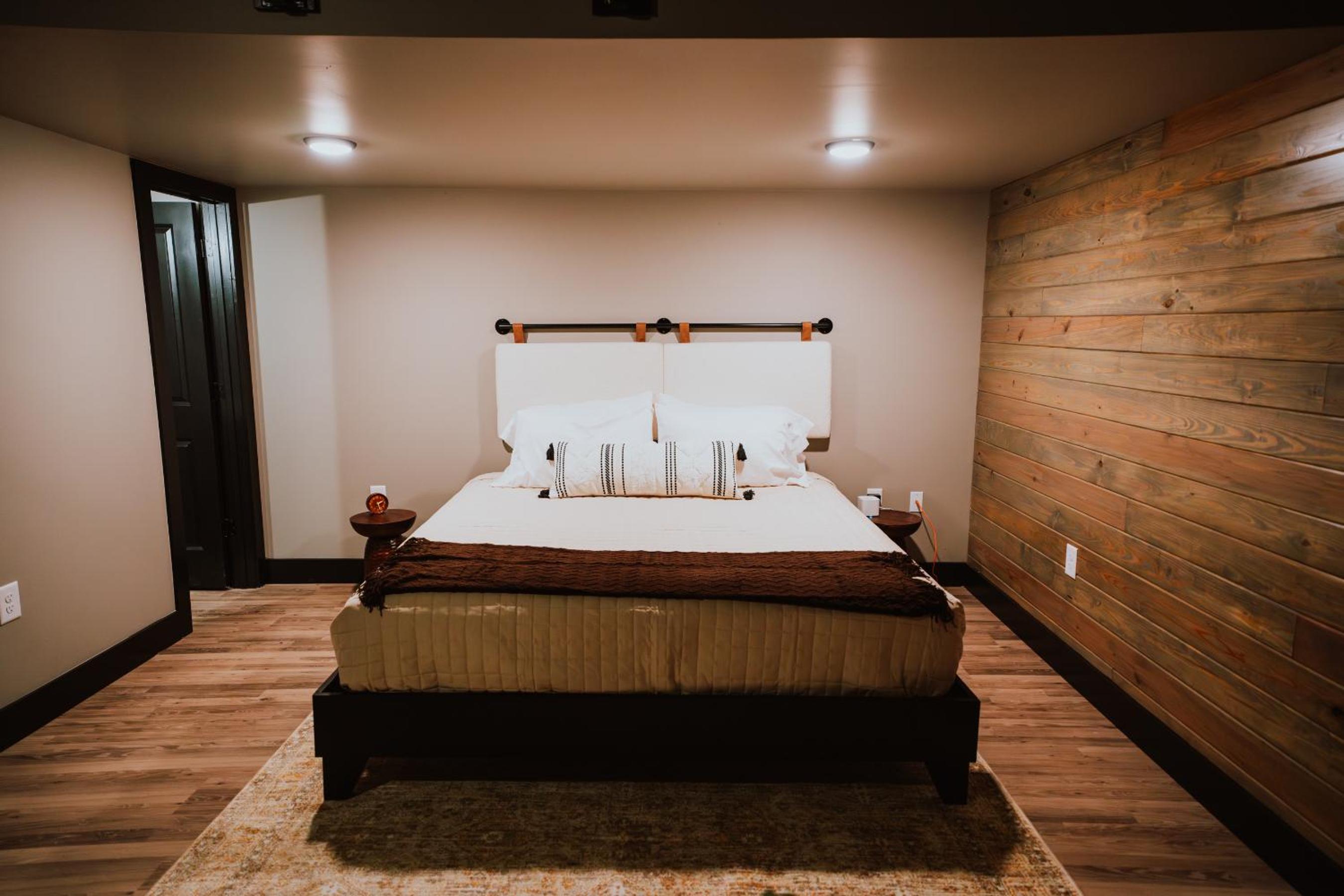 King Room with Lake View photo 1