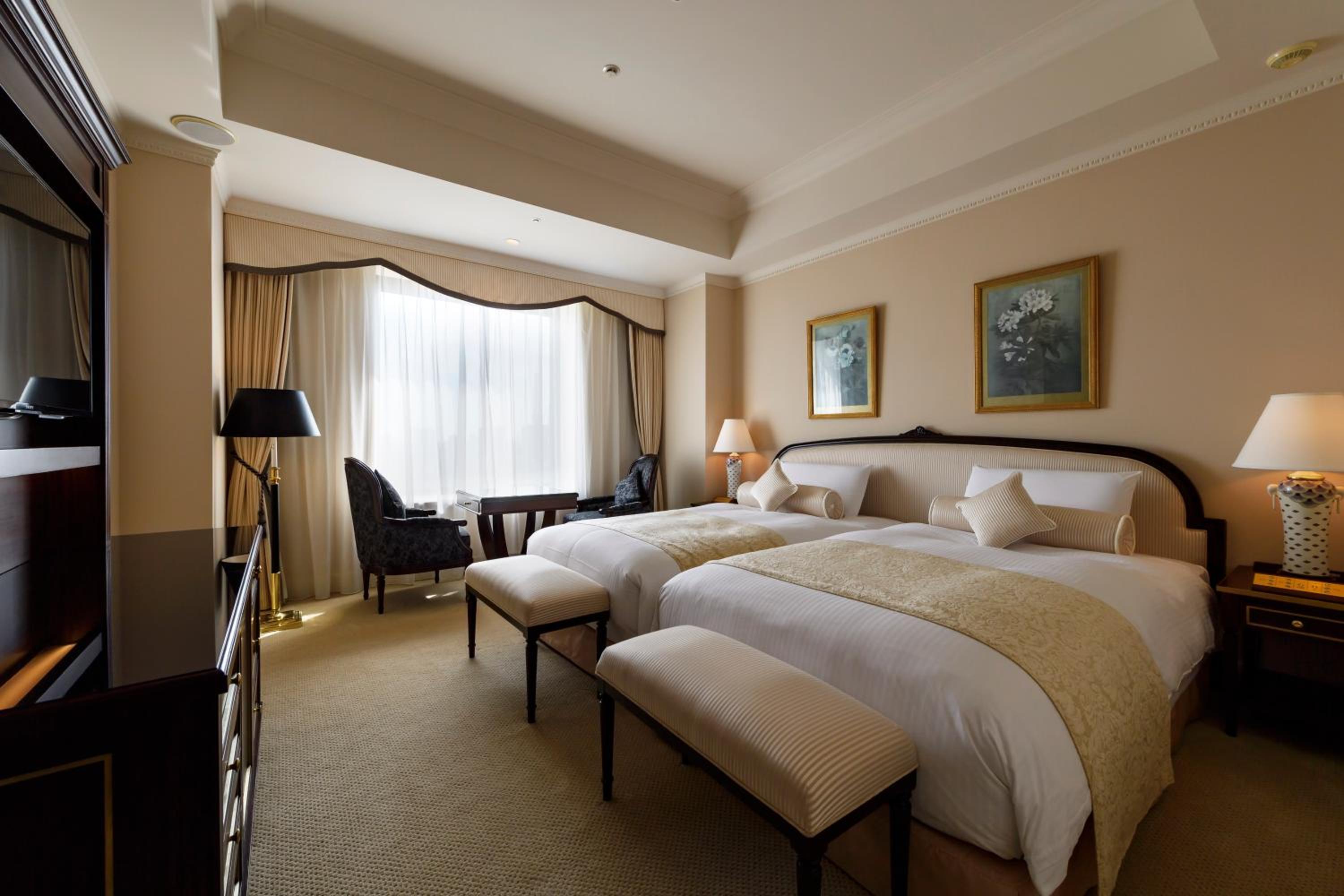 Premium Twin Room - Non-Smoking - Club Lounge Access photo 1
