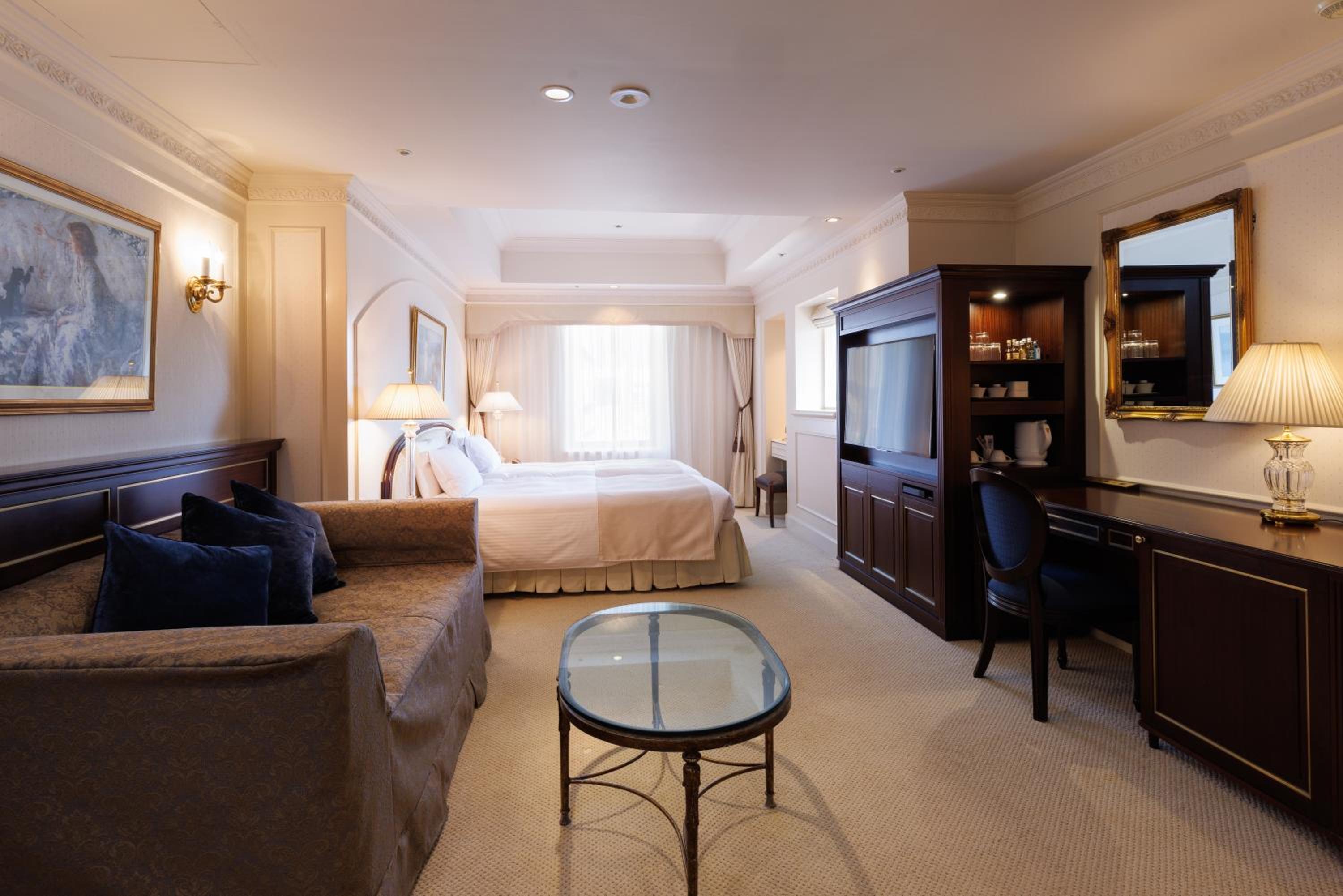 Deluxe Corner Twin Room - Non-Smoking - Club Lounge Access photo 1