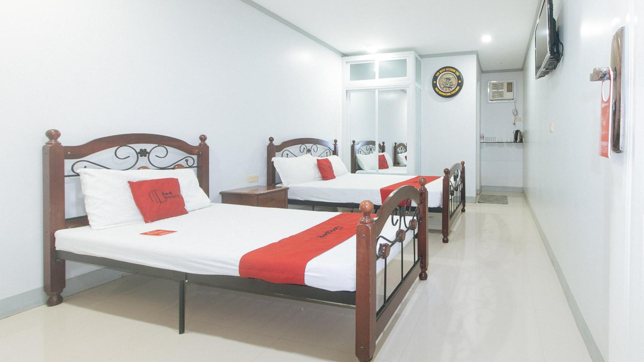 Deluxe Triple Room photo 2