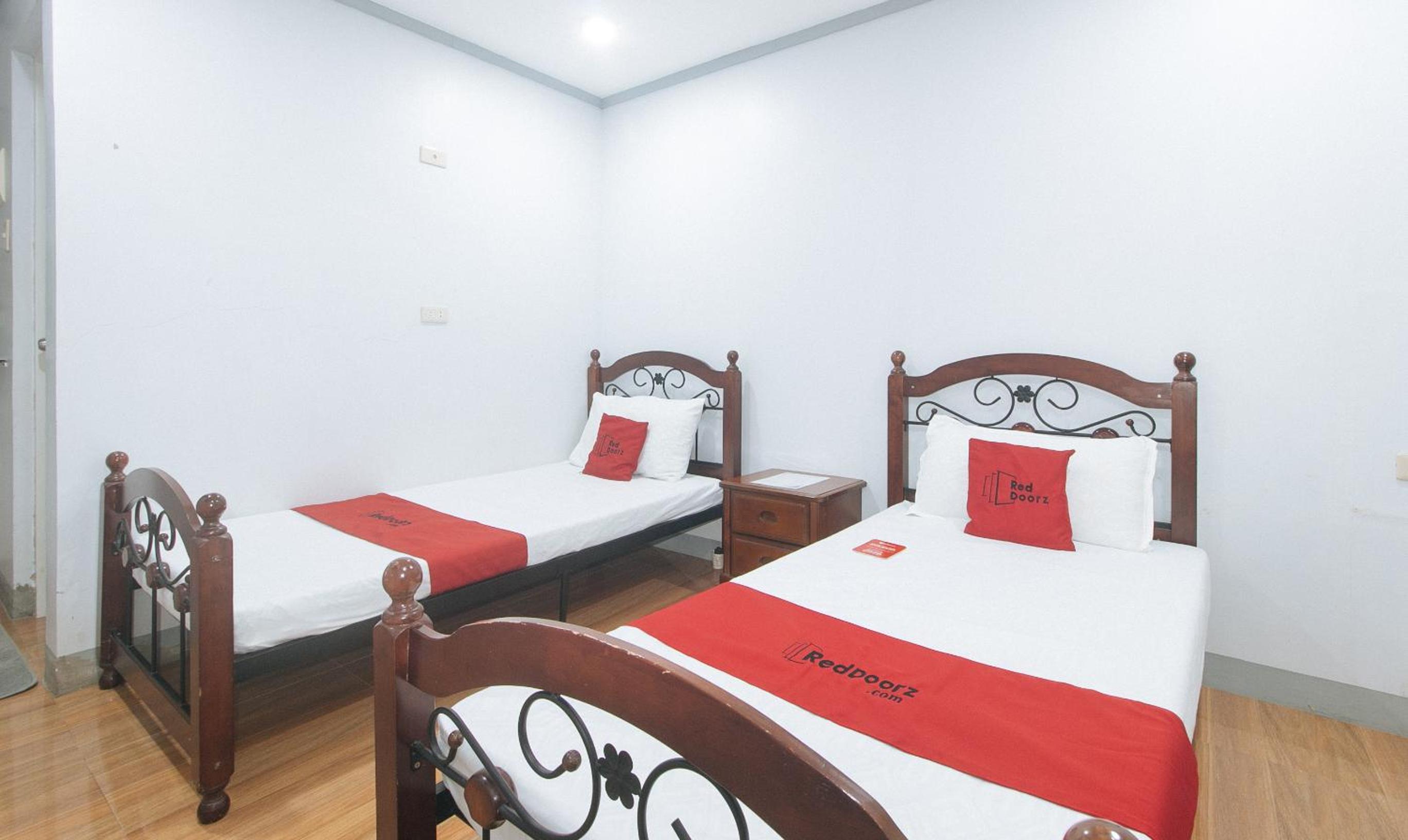 Deluxe Twin Room photo 2