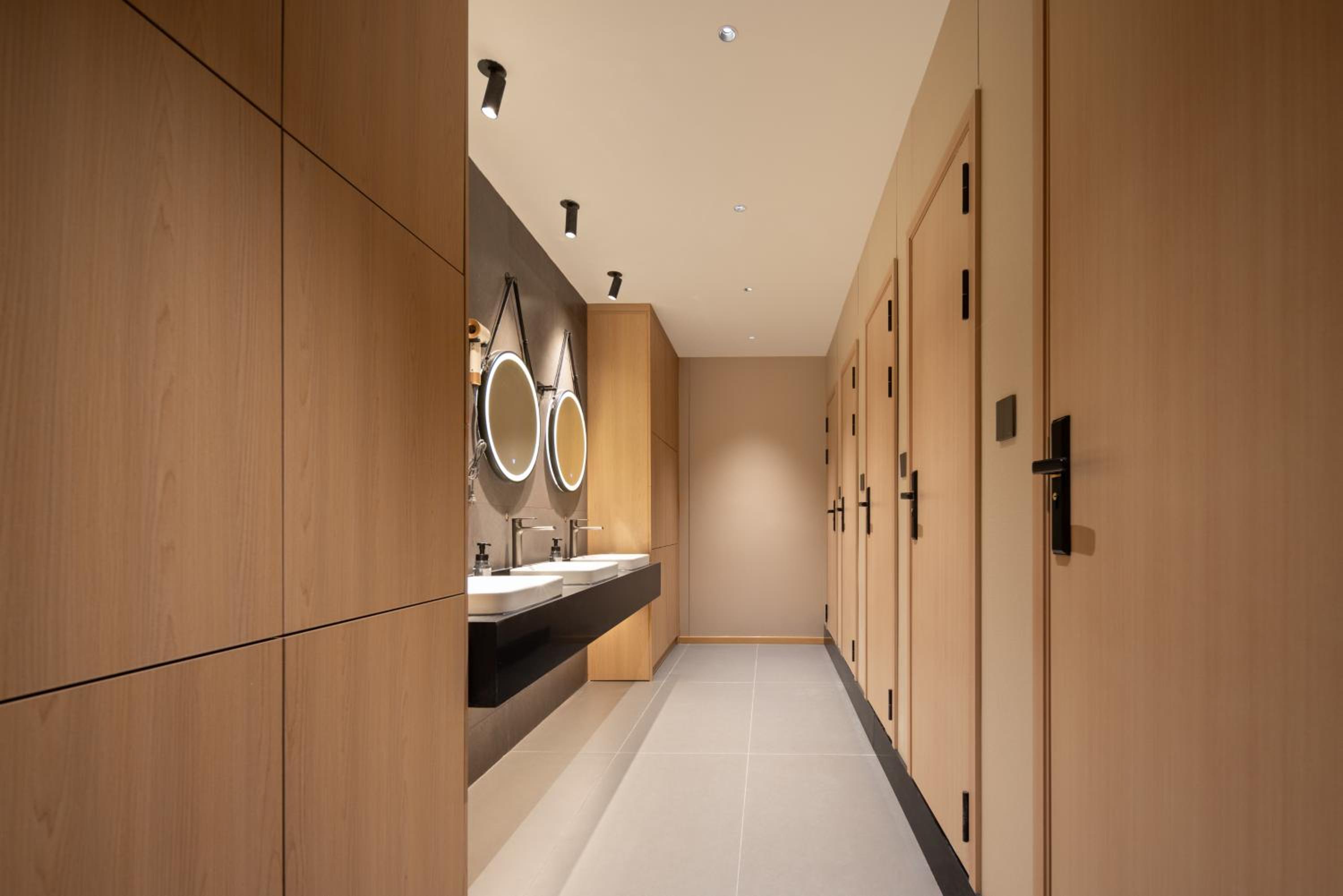 Bed in 4-Bed Female Dormitory Room - Shared Bathroom  