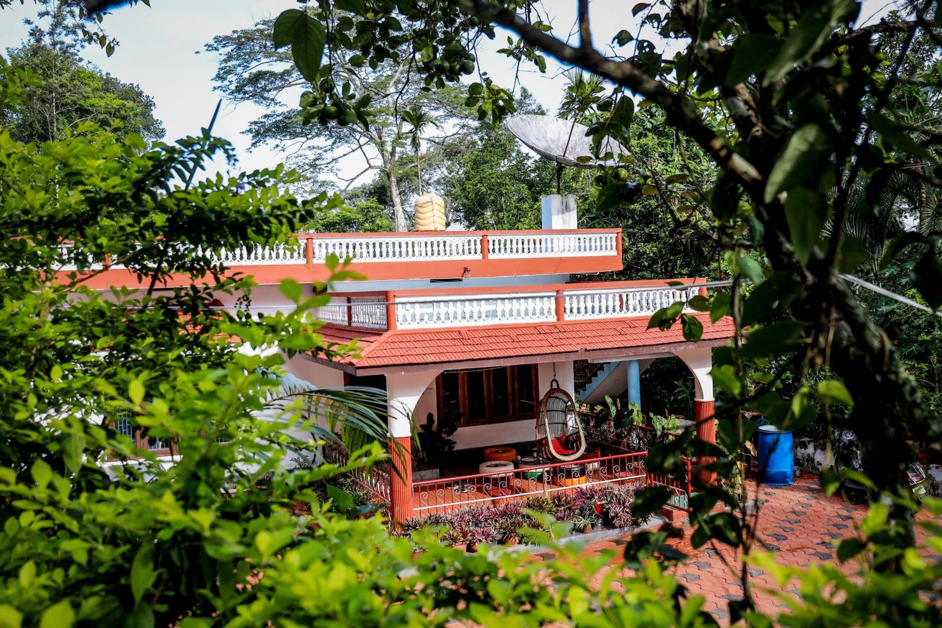 Villa photo 2