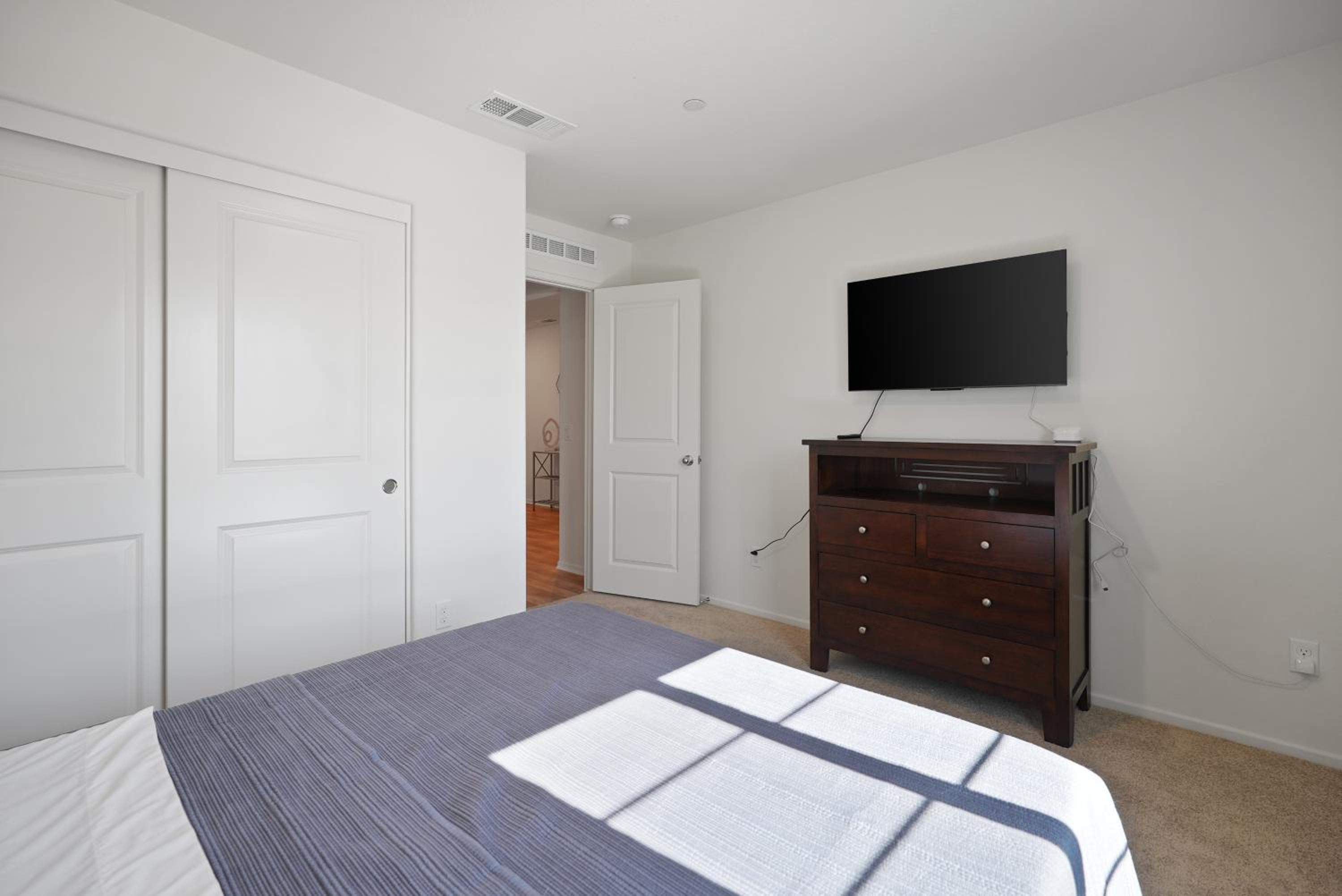 Three-Bedroom House photo 1