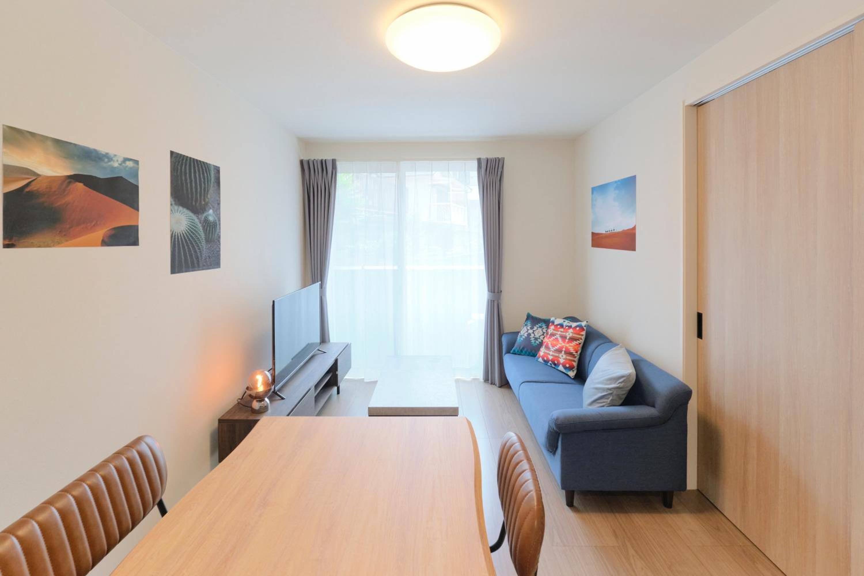 One-Bedroom Apartment photo 2