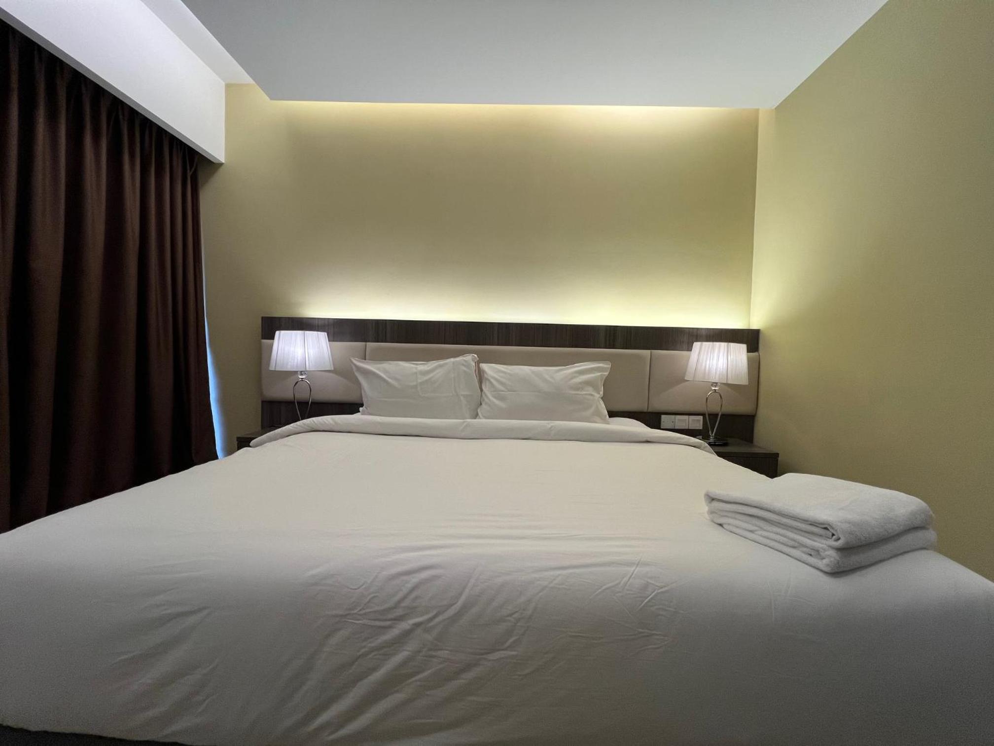 Double Room - Photo 8