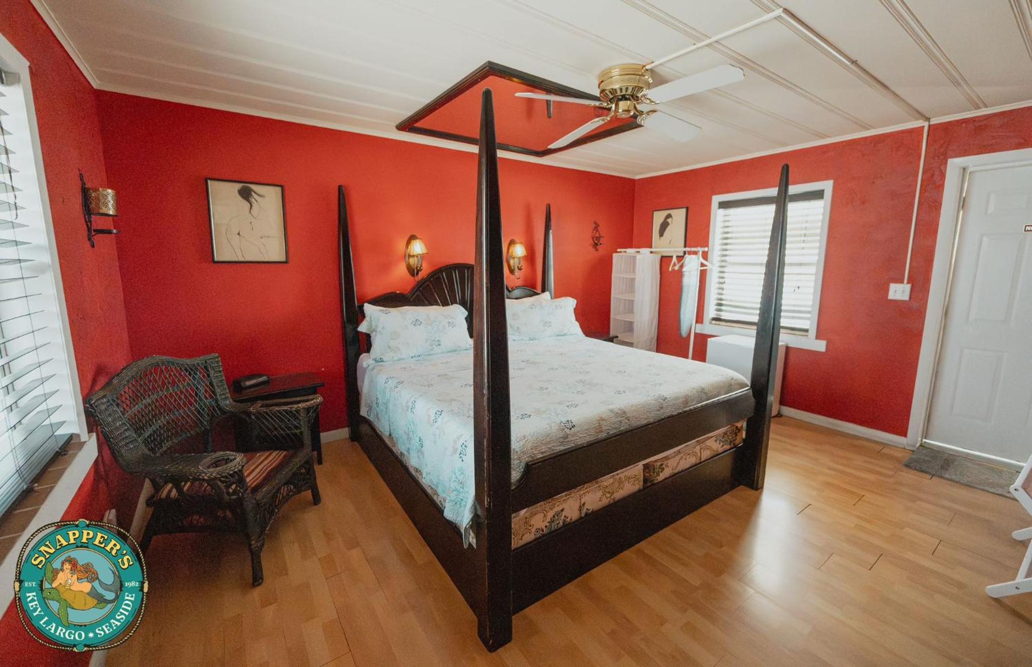 Honeymoon Room photo 1