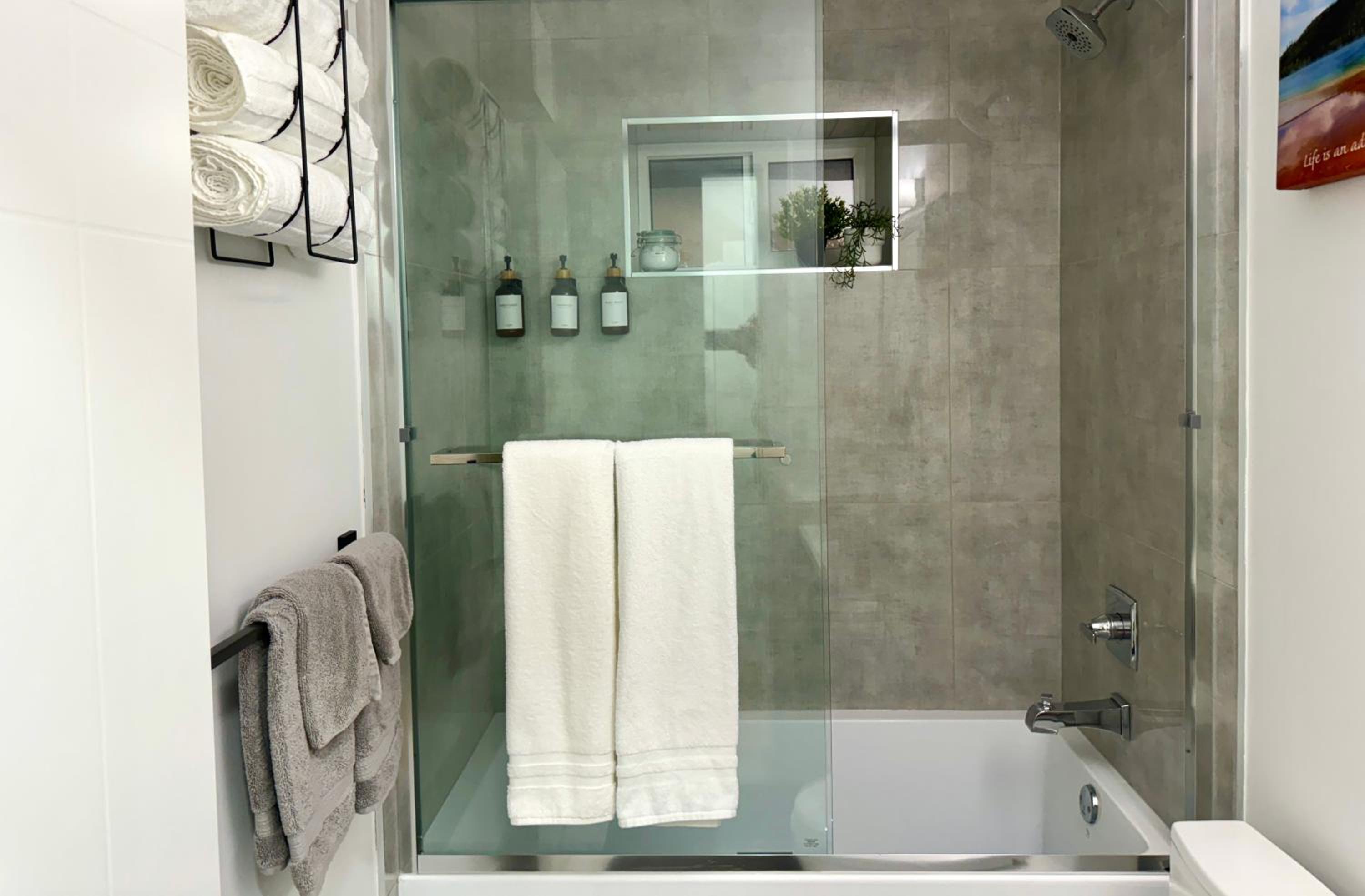 Deluxe Family Suite photo 2