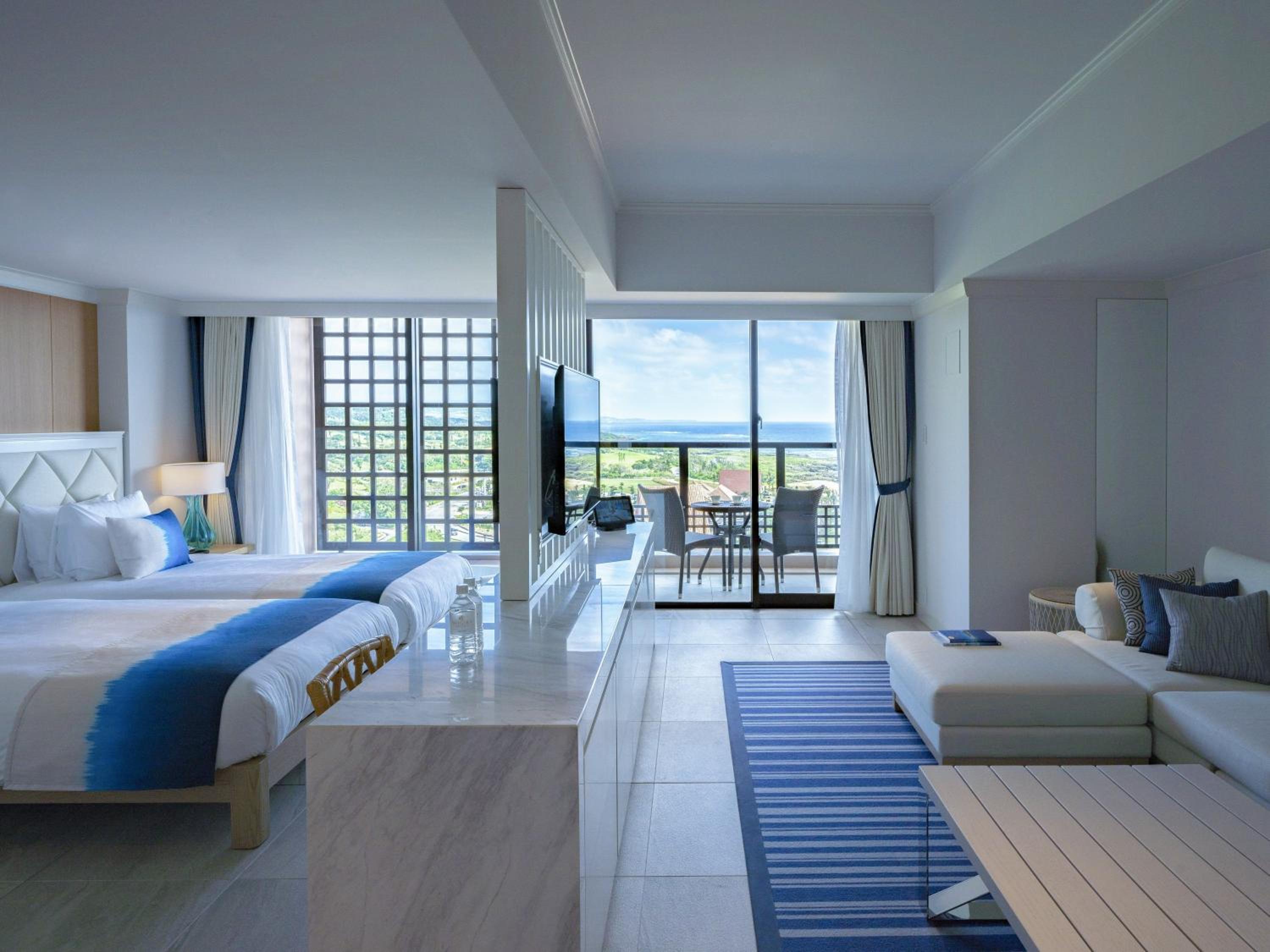 Superior Twin Room with Sea View - Photo 5