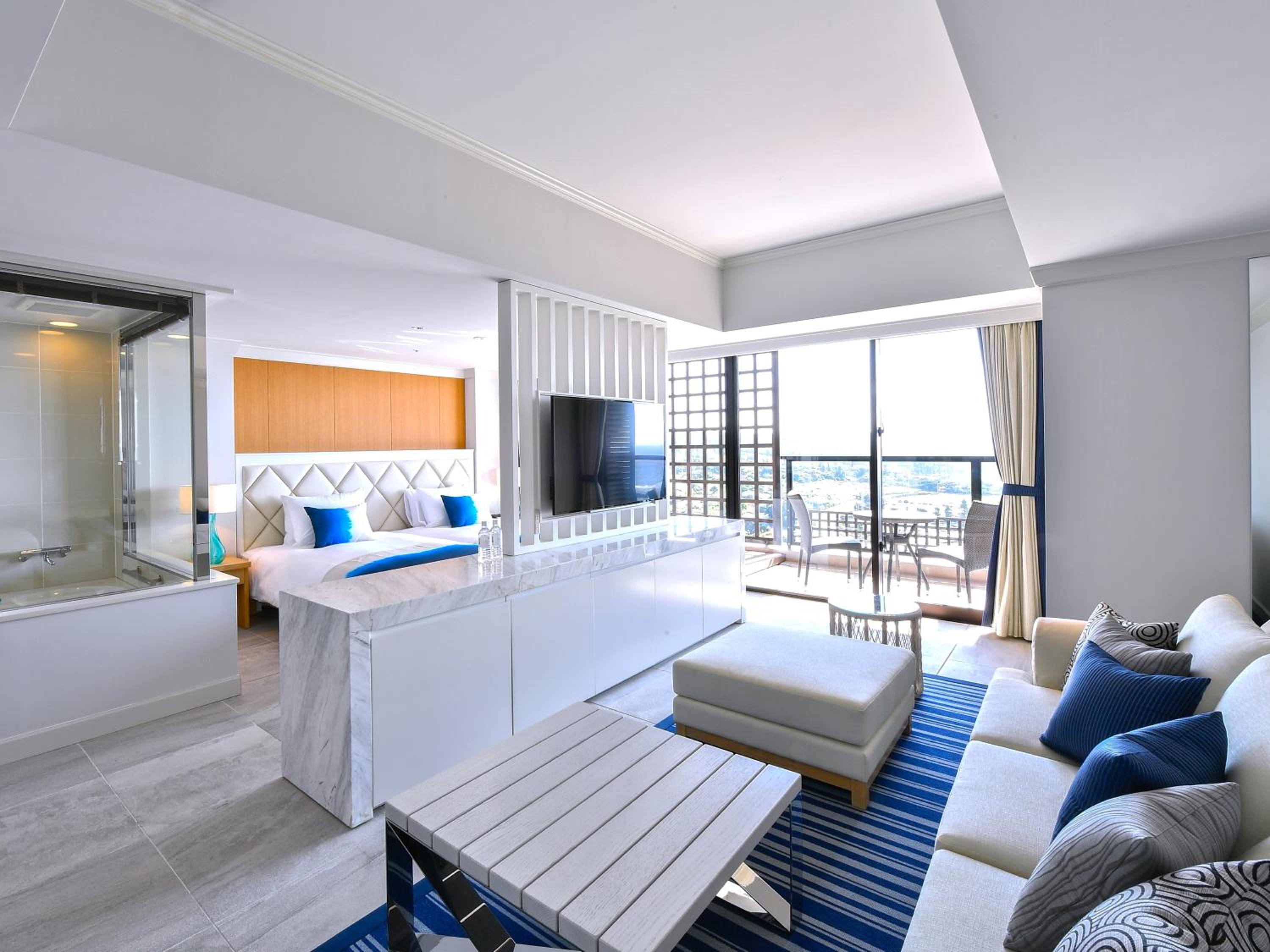 Superior Twin Room with Sea View - Photo 1