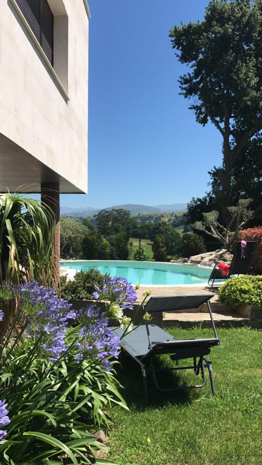 Villa photo 3