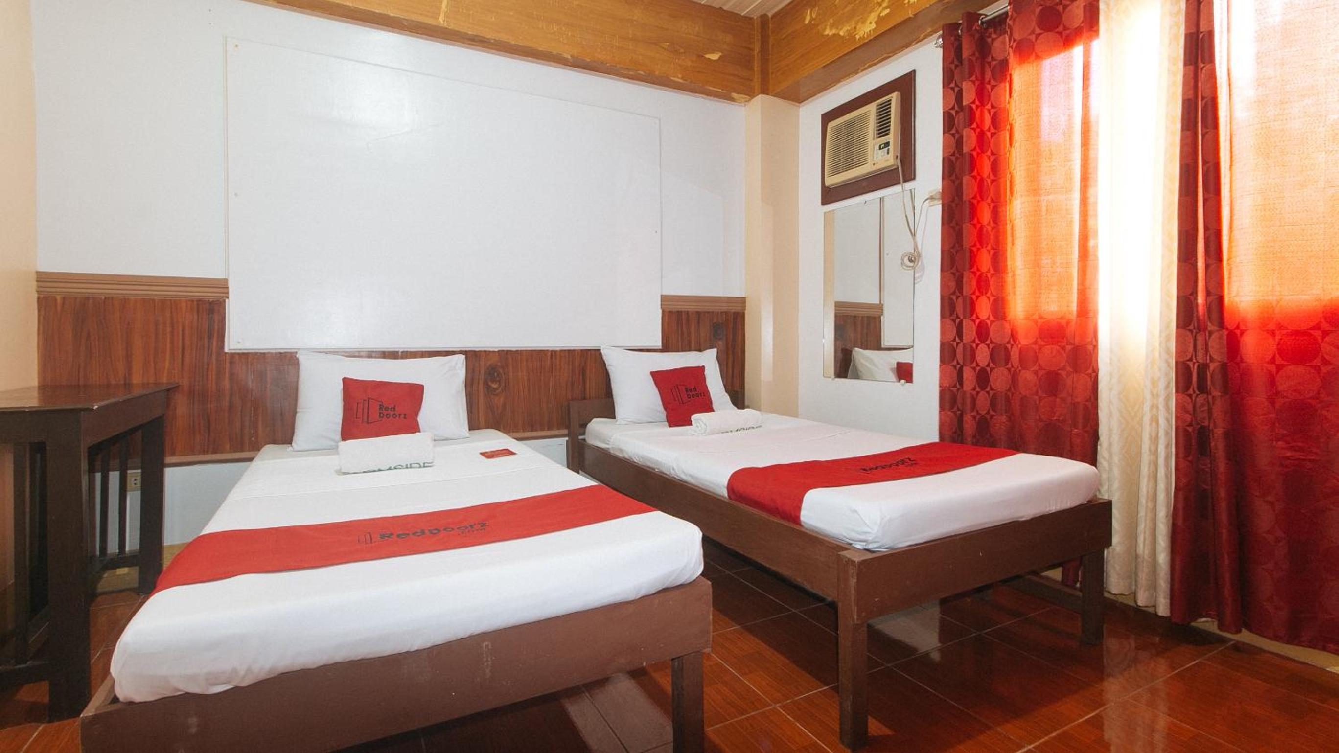 Deluxe Twin Room photo 1