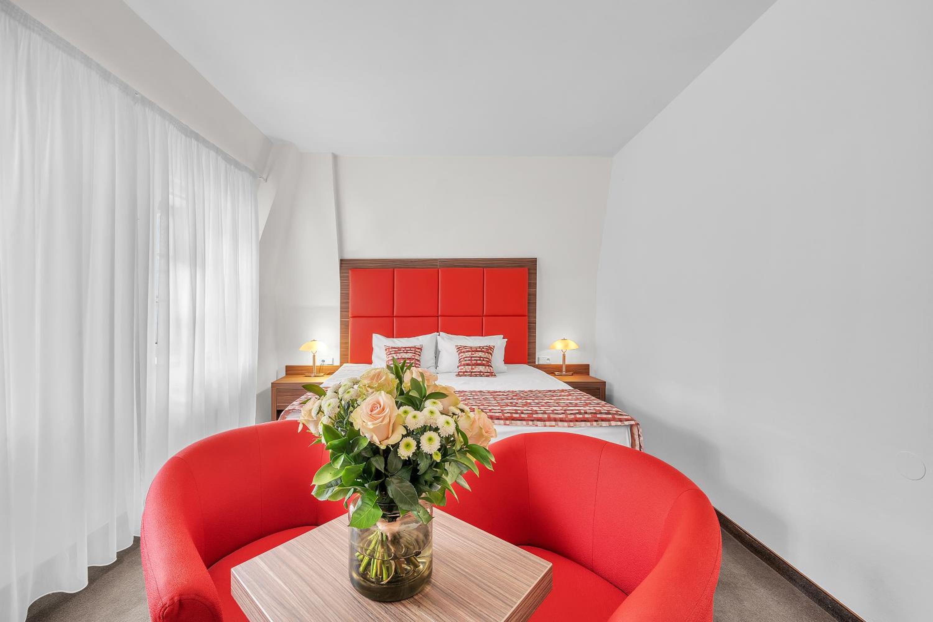 Deluxe Double Room photo 3