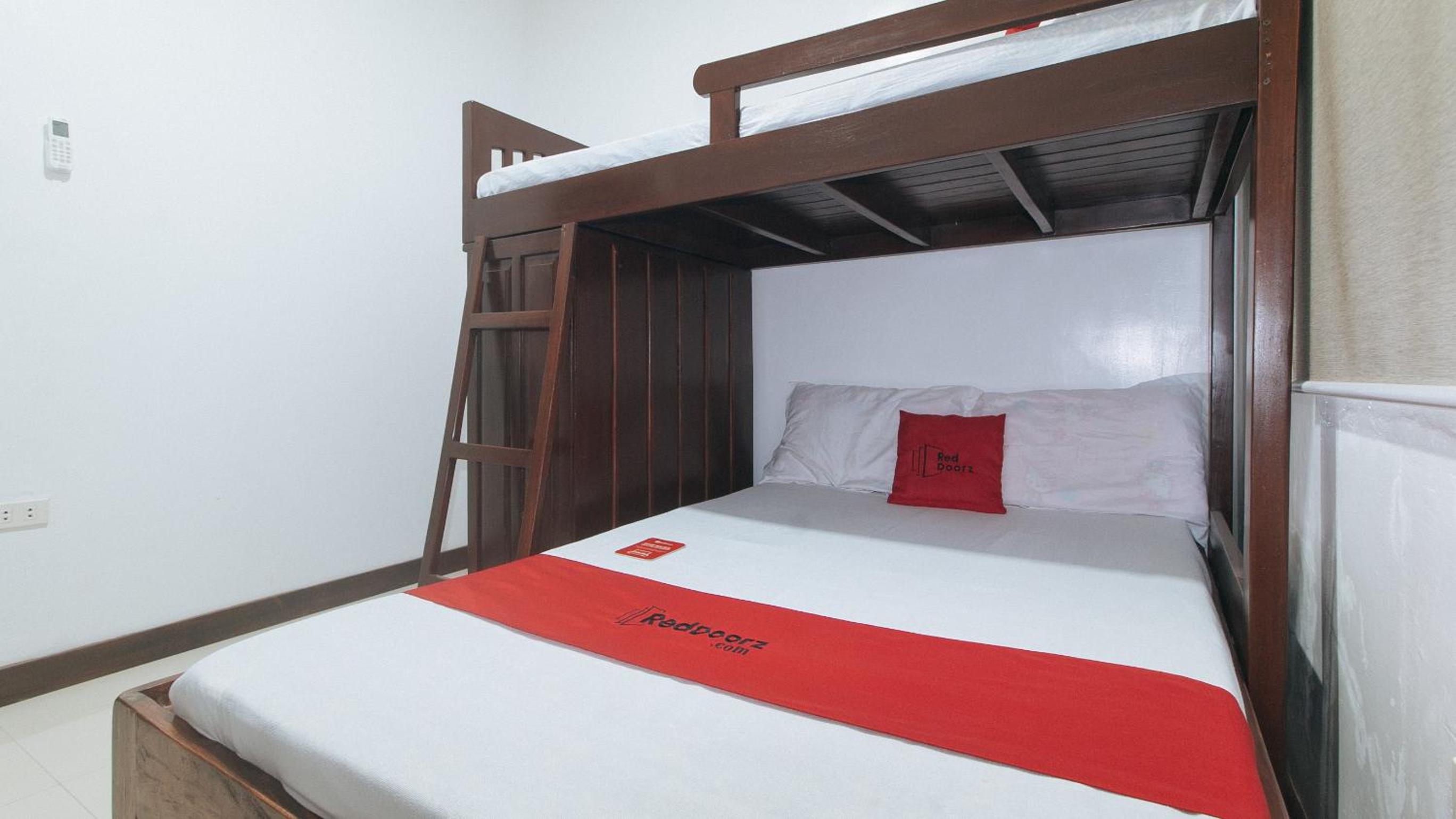 Bunk Bed - Photo 10