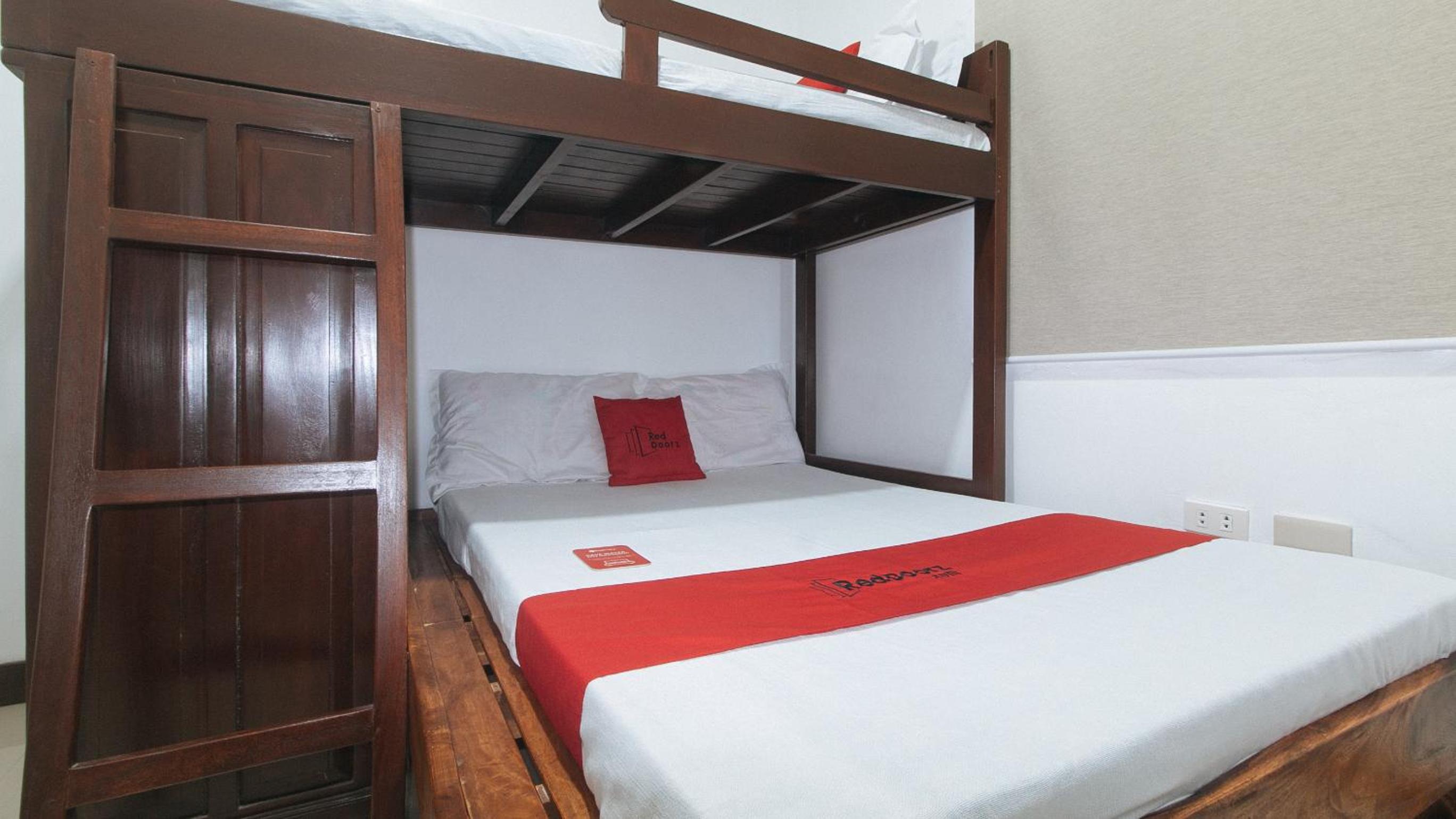 Bunk Bed - Photo 12