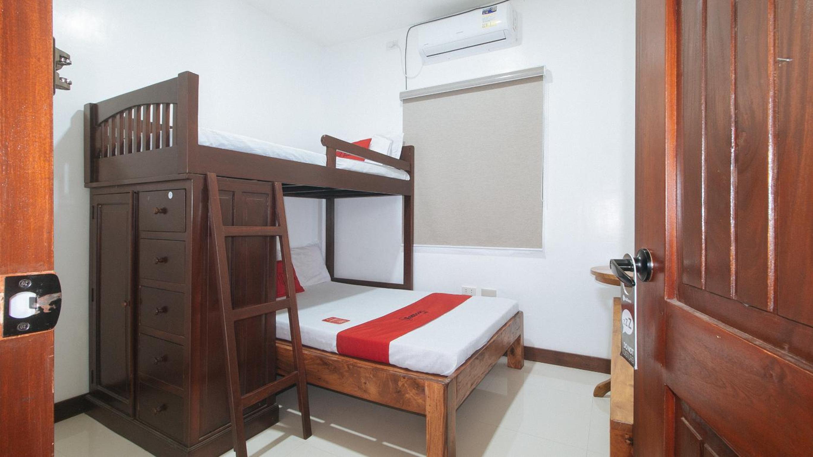 Bunk Bed - Photo 8